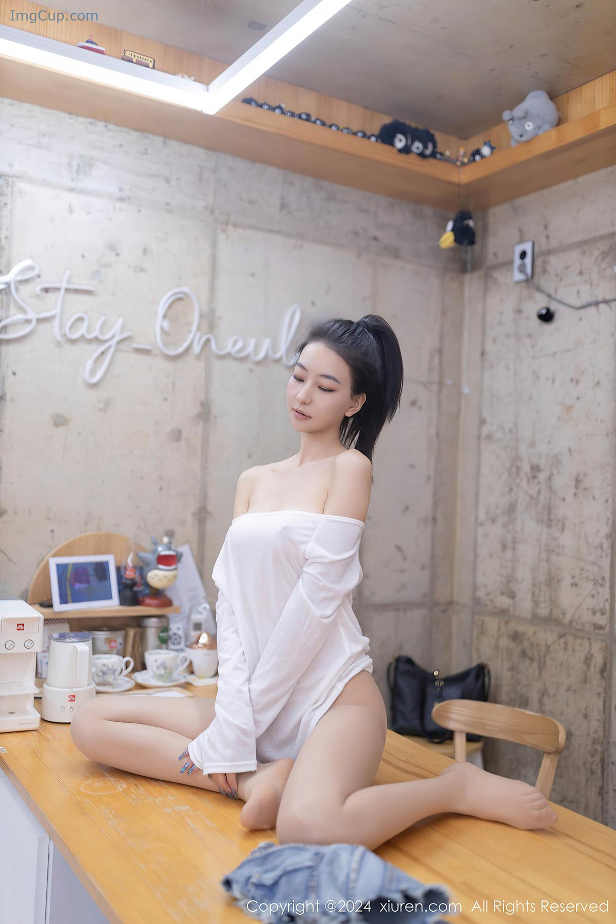 REN05B072_53.jpg REN05B072 53