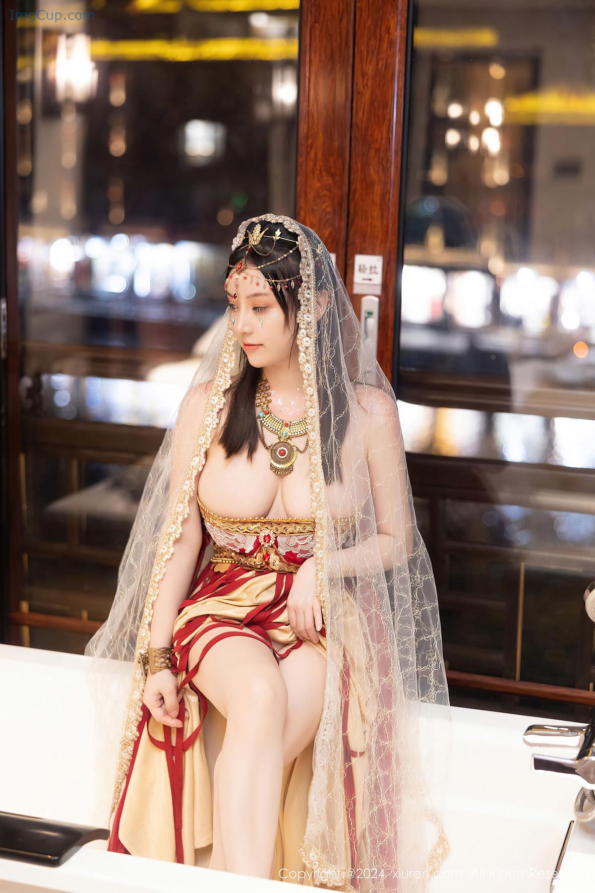 REN05B074_34.jpg REN05B074 34