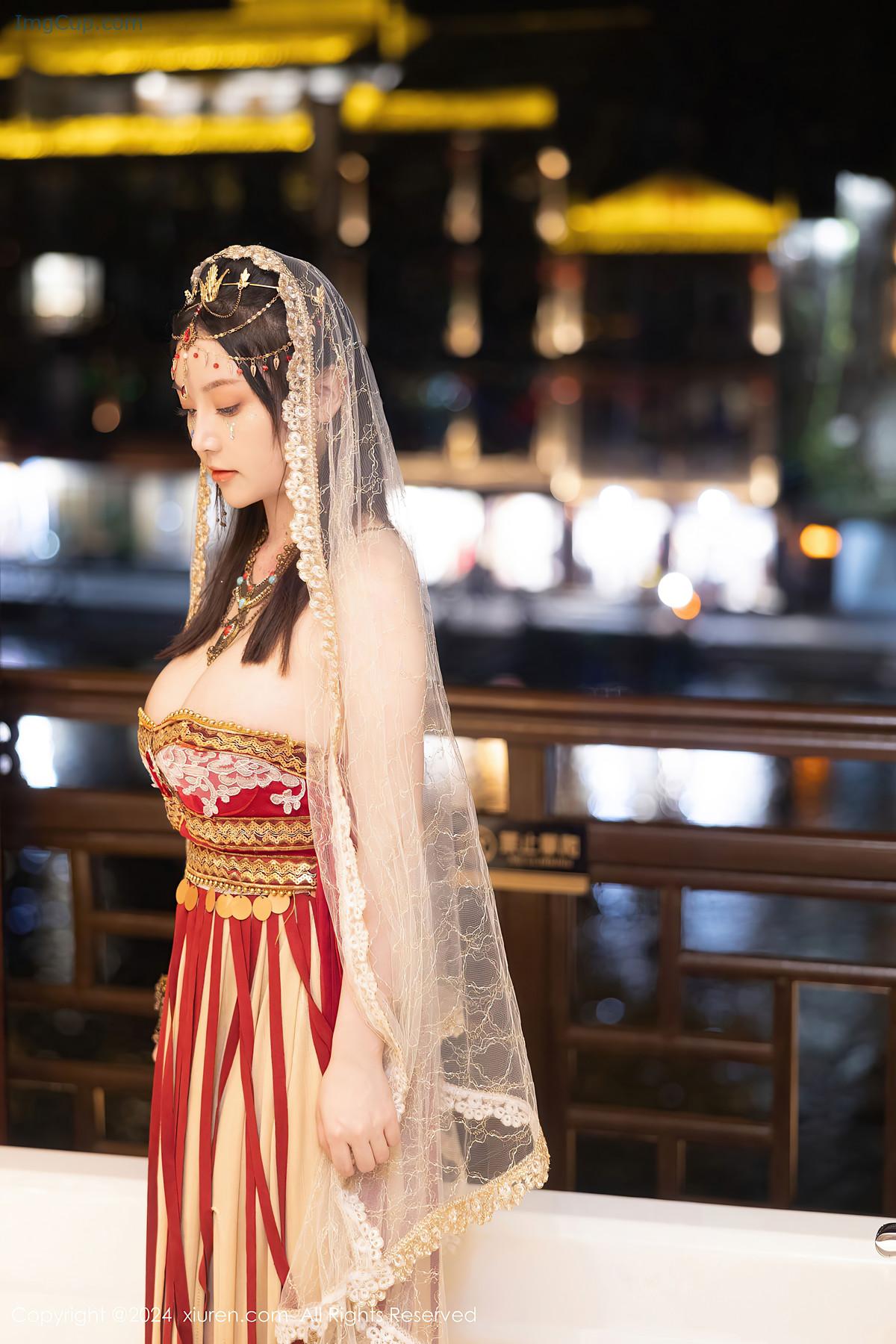 REN05B074_36.jpg REN05B074 36