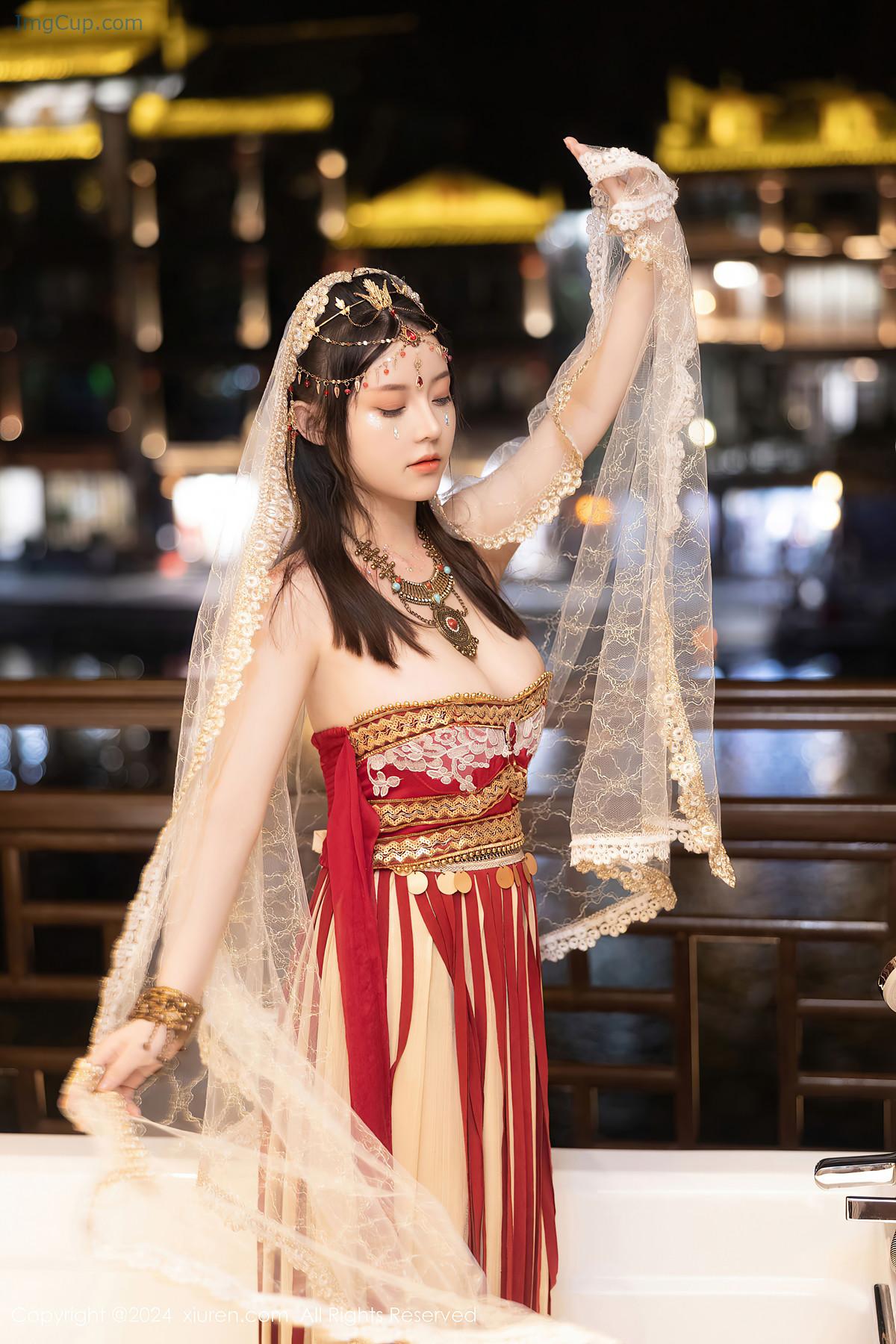 REN05B074_37.jpg REN05B074 37