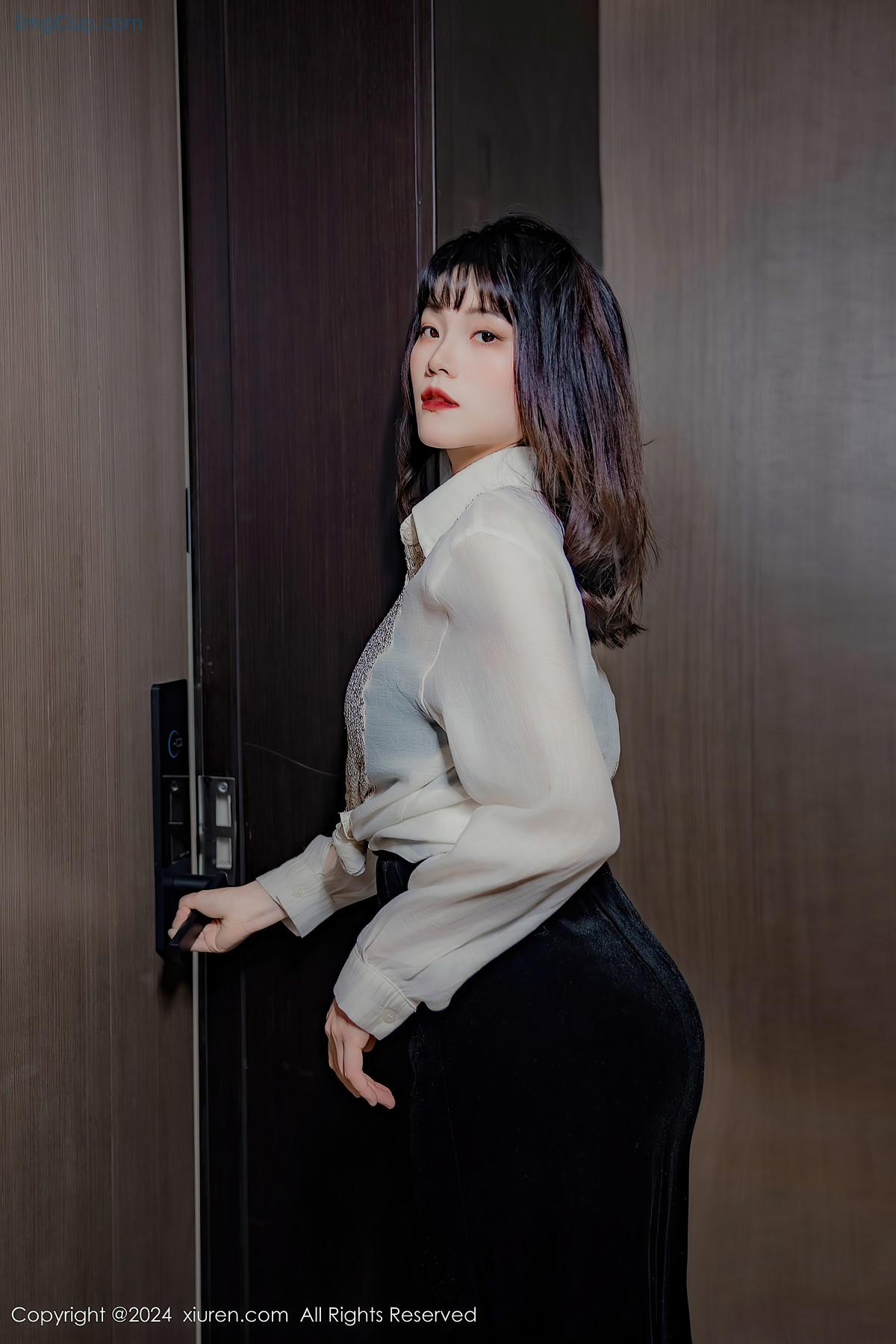 REN05B083_4.jpg REN05B083 4