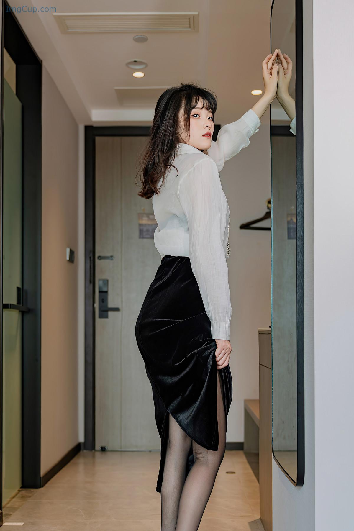 REN05B083_6.jpg REN05B083 6