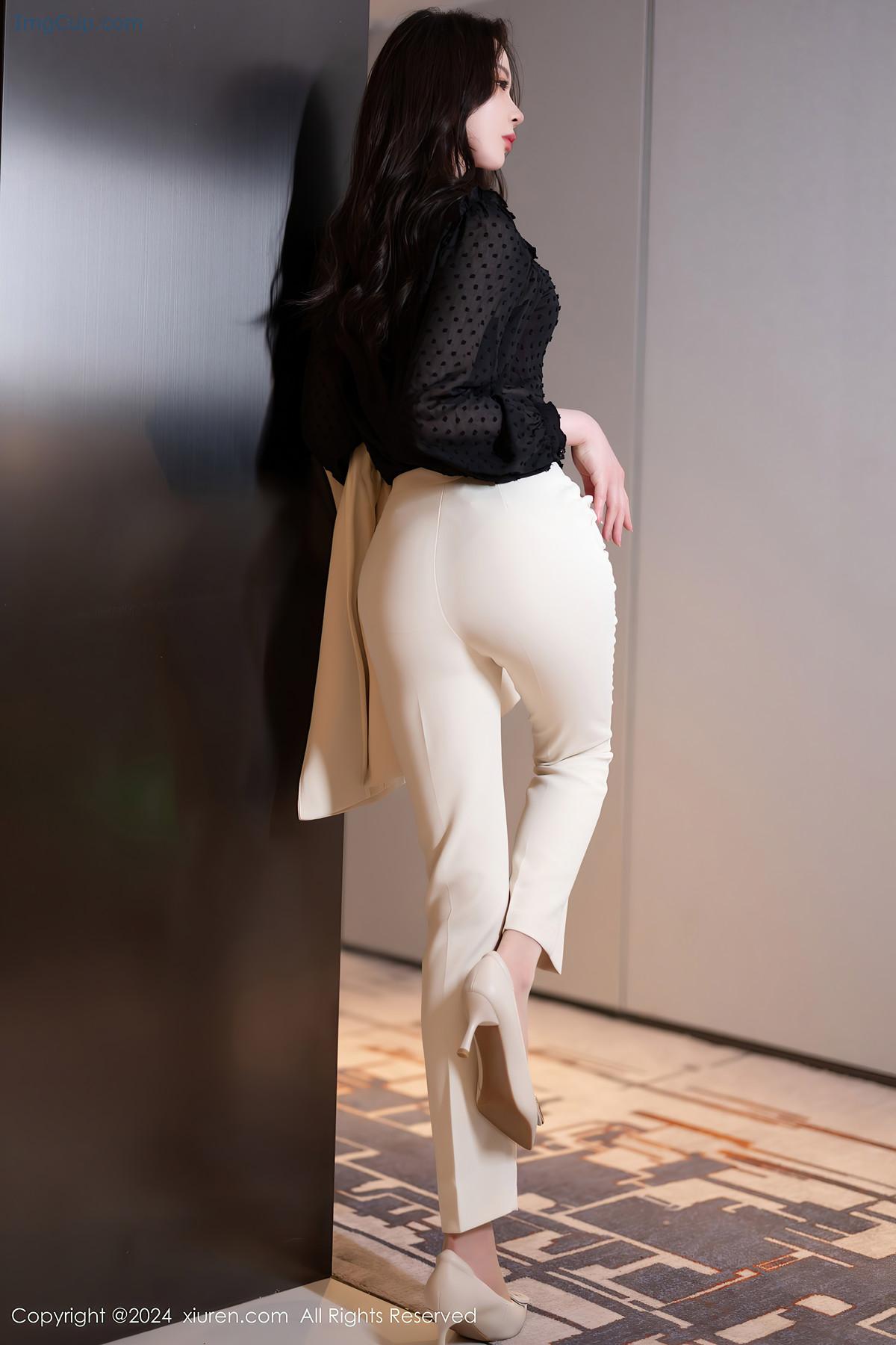 REN05B084_17.jpg REN05B084 17