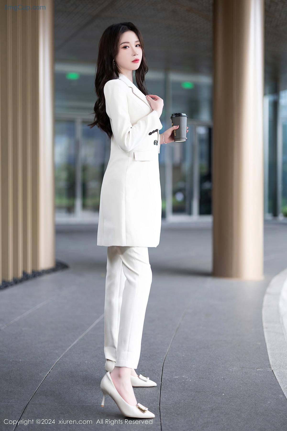 REN05B084_2.jpg REN05B084 2