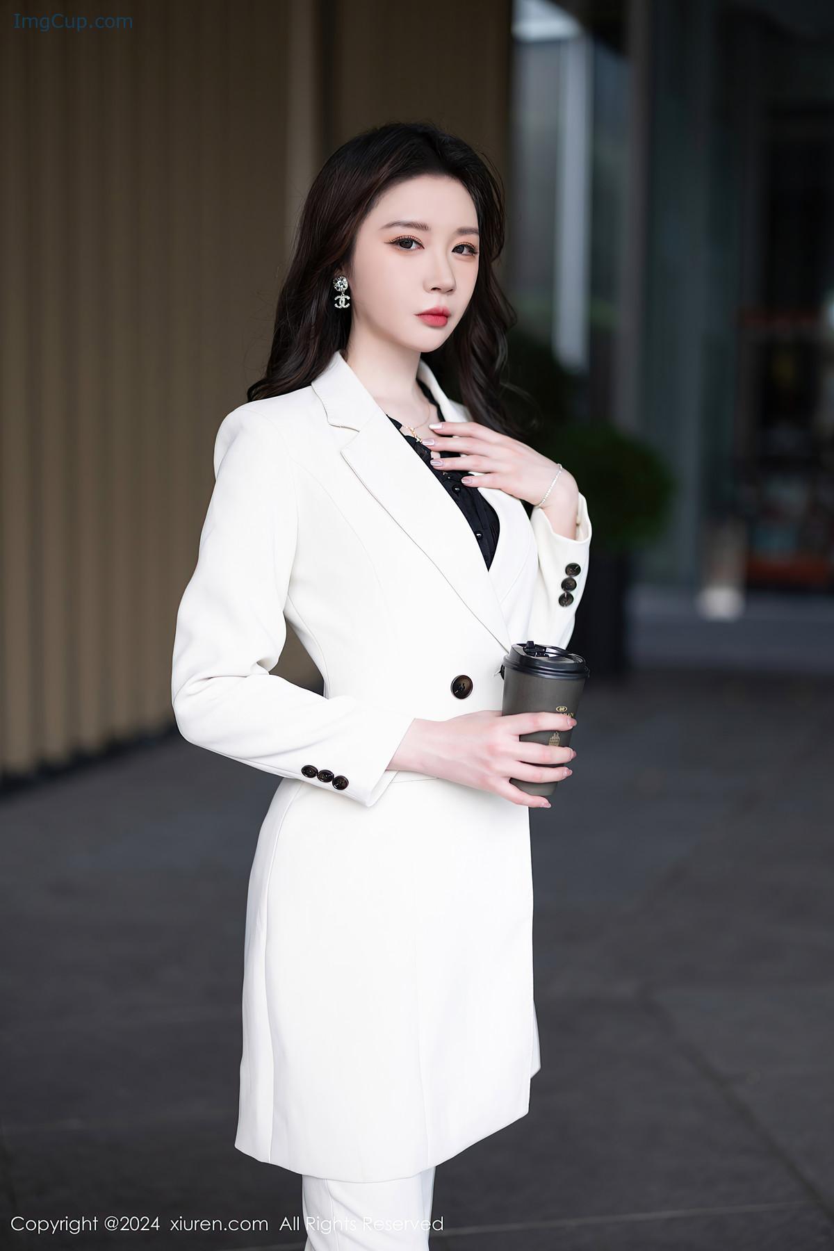 REN05B084_4.jpg REN05B084 4