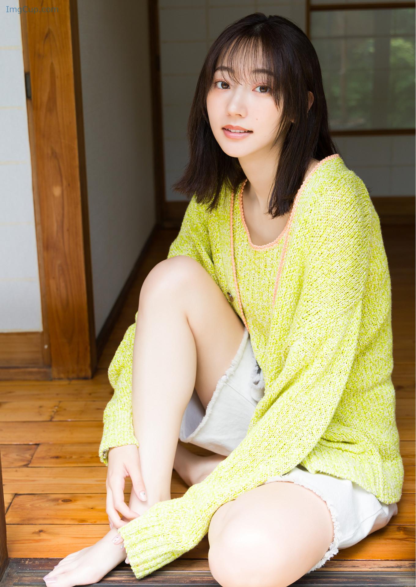 RENATABI01_11.jpg RENATABI01 11