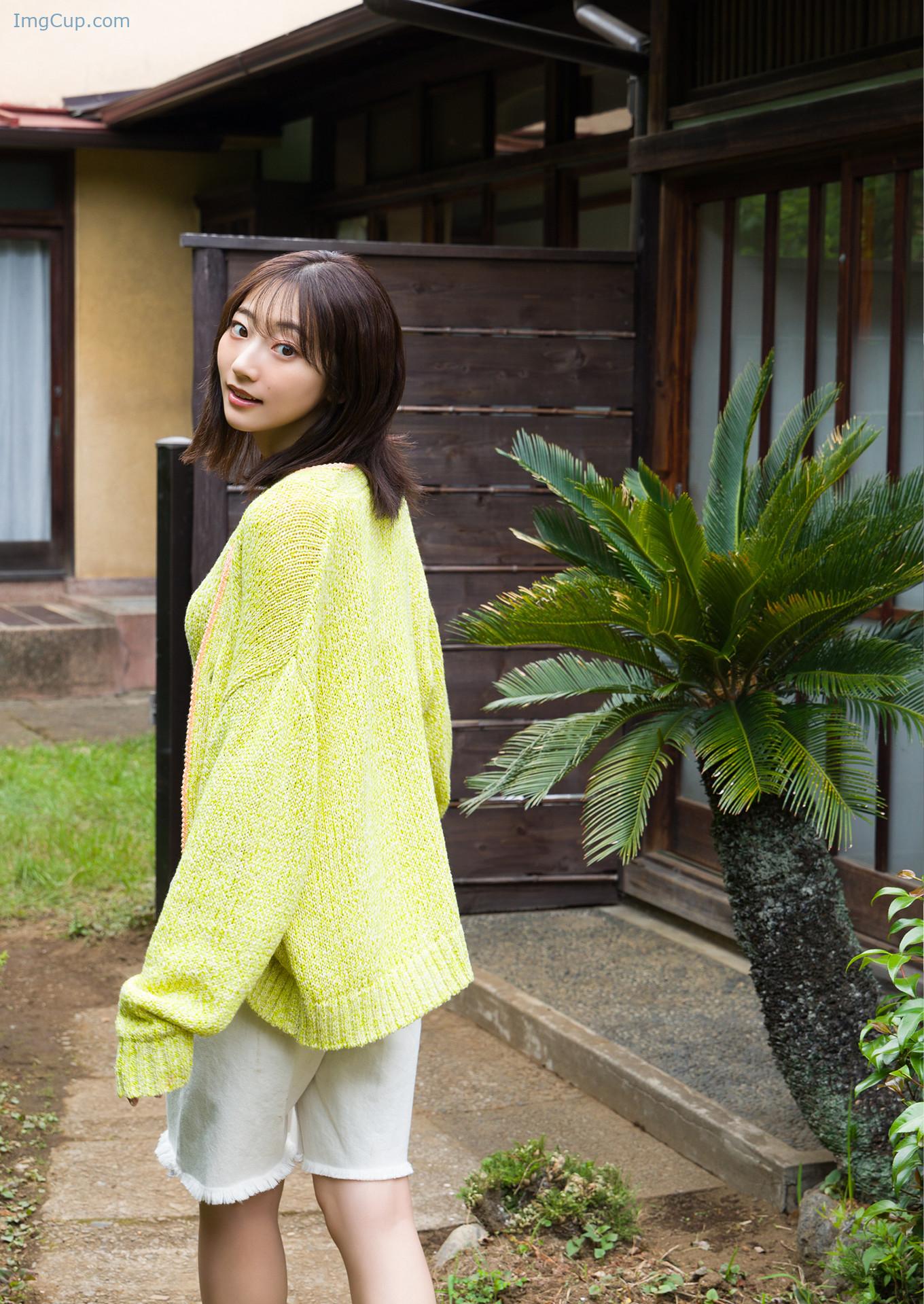 RENATABI01_2.jpg RENATABI01 2