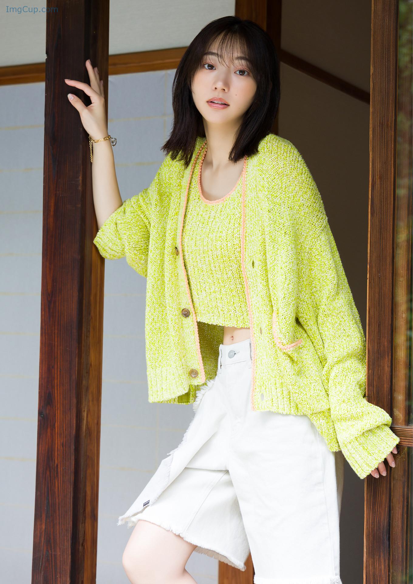 RENATABI01_6.jpg RENATABI01 6