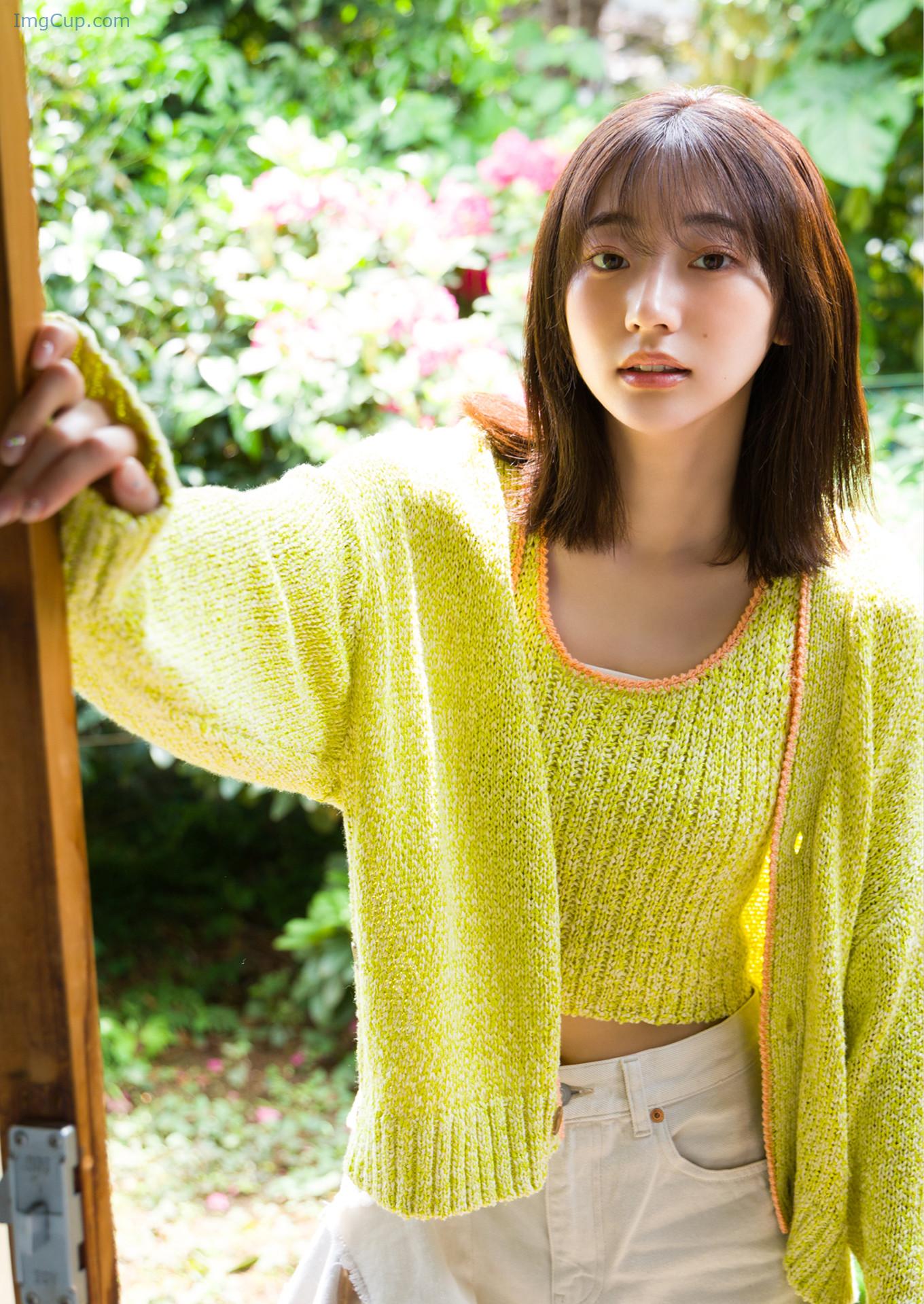 RENATABI01_7.jpg RENATABI01 7