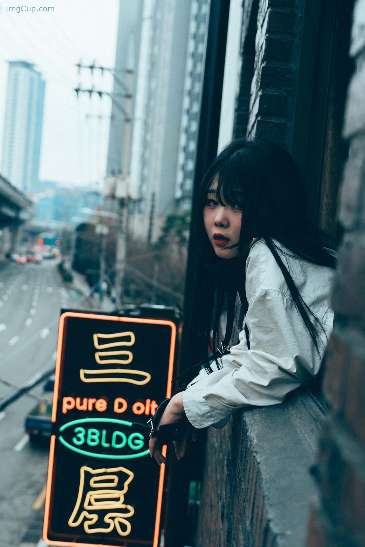 ZIACLOSER1_3.jpg ZIACLOSER1 3