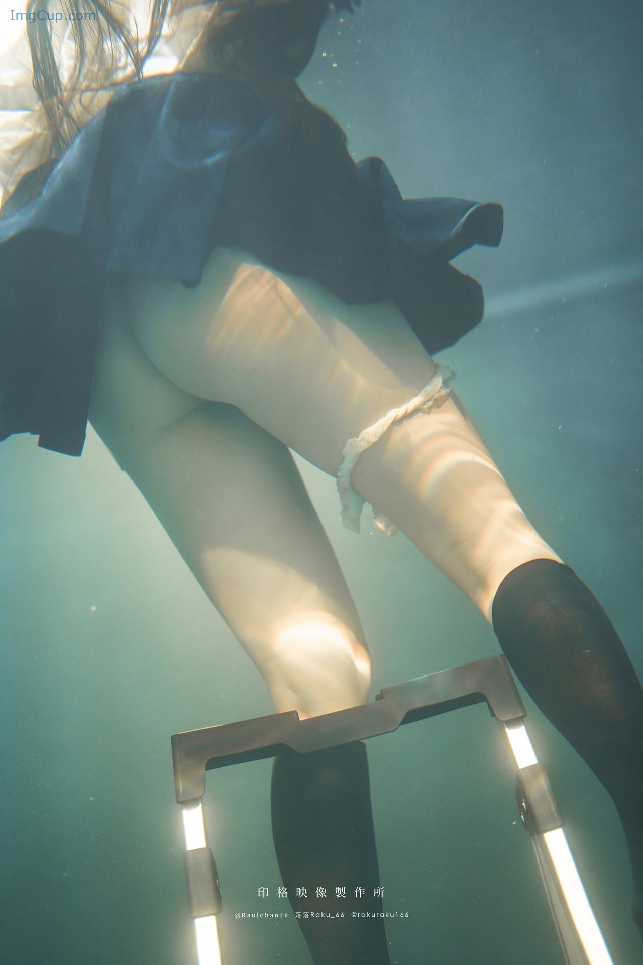 COS06A033_17.jpg COS06A033 17