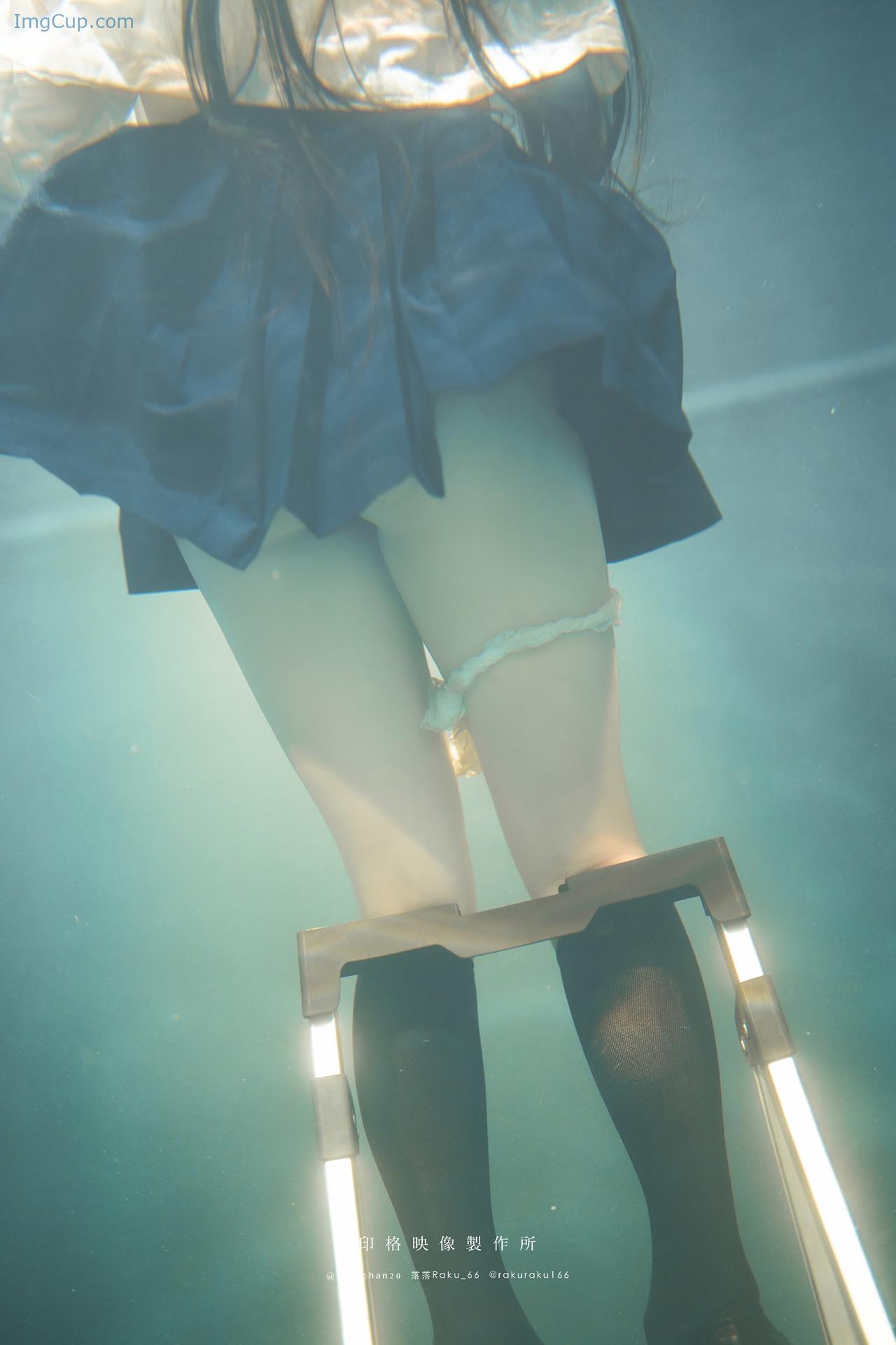 COS06A033_18.jpg COS06A033 18