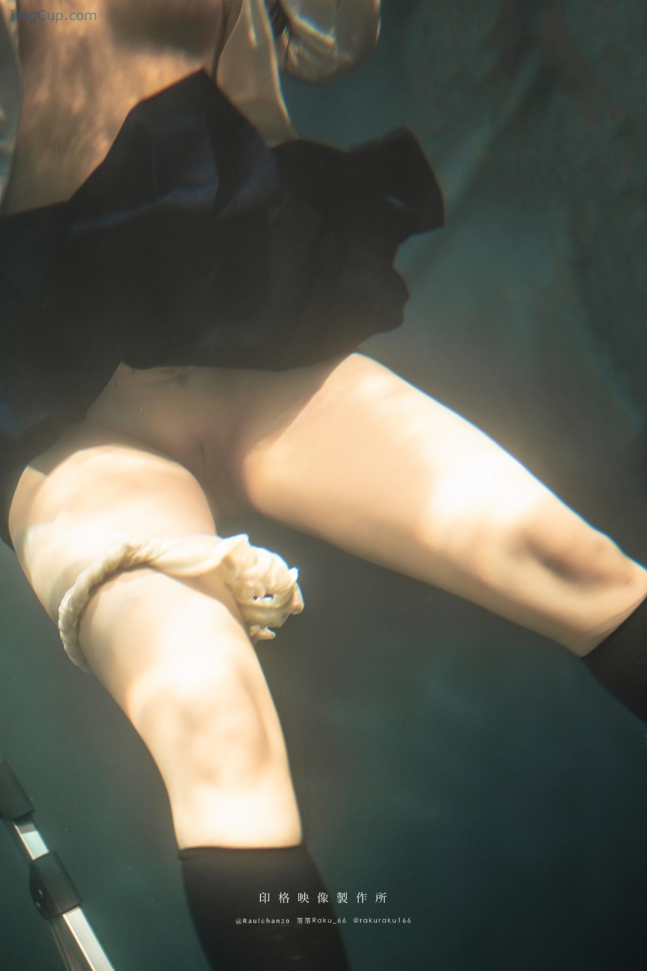 COS06A033_21.jpg COS06A033 21