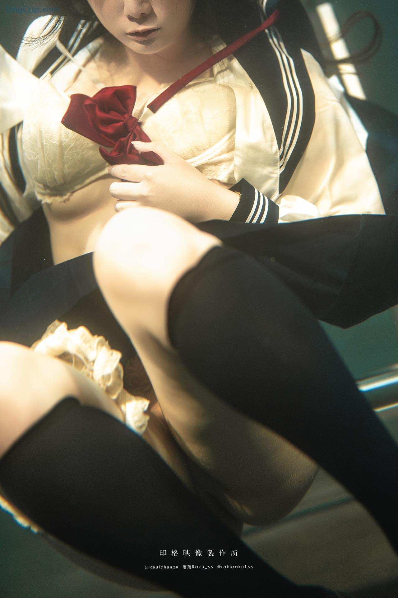 COS06A033_24.jpg COS06A033 24