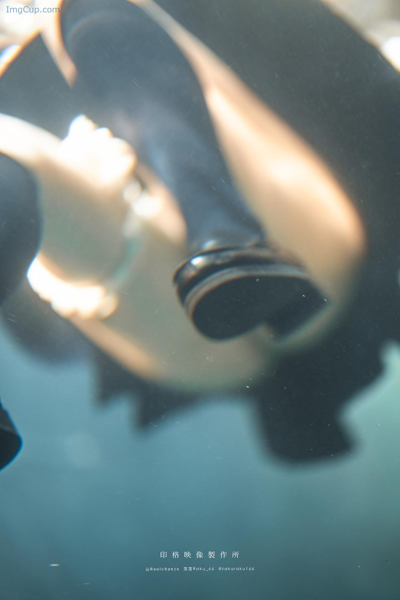 COS06A033_29.jpg COS06A033 29