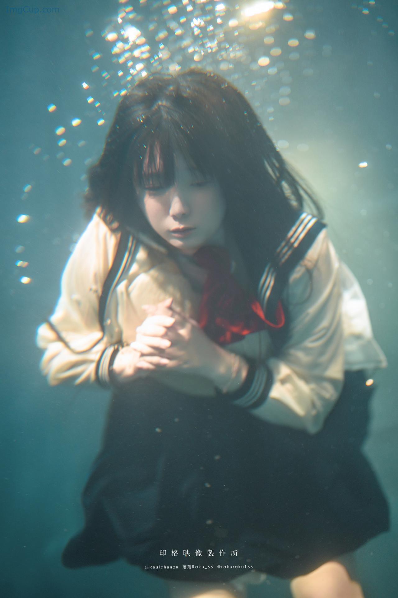 COS06A033_34.jpg COS06A033 34