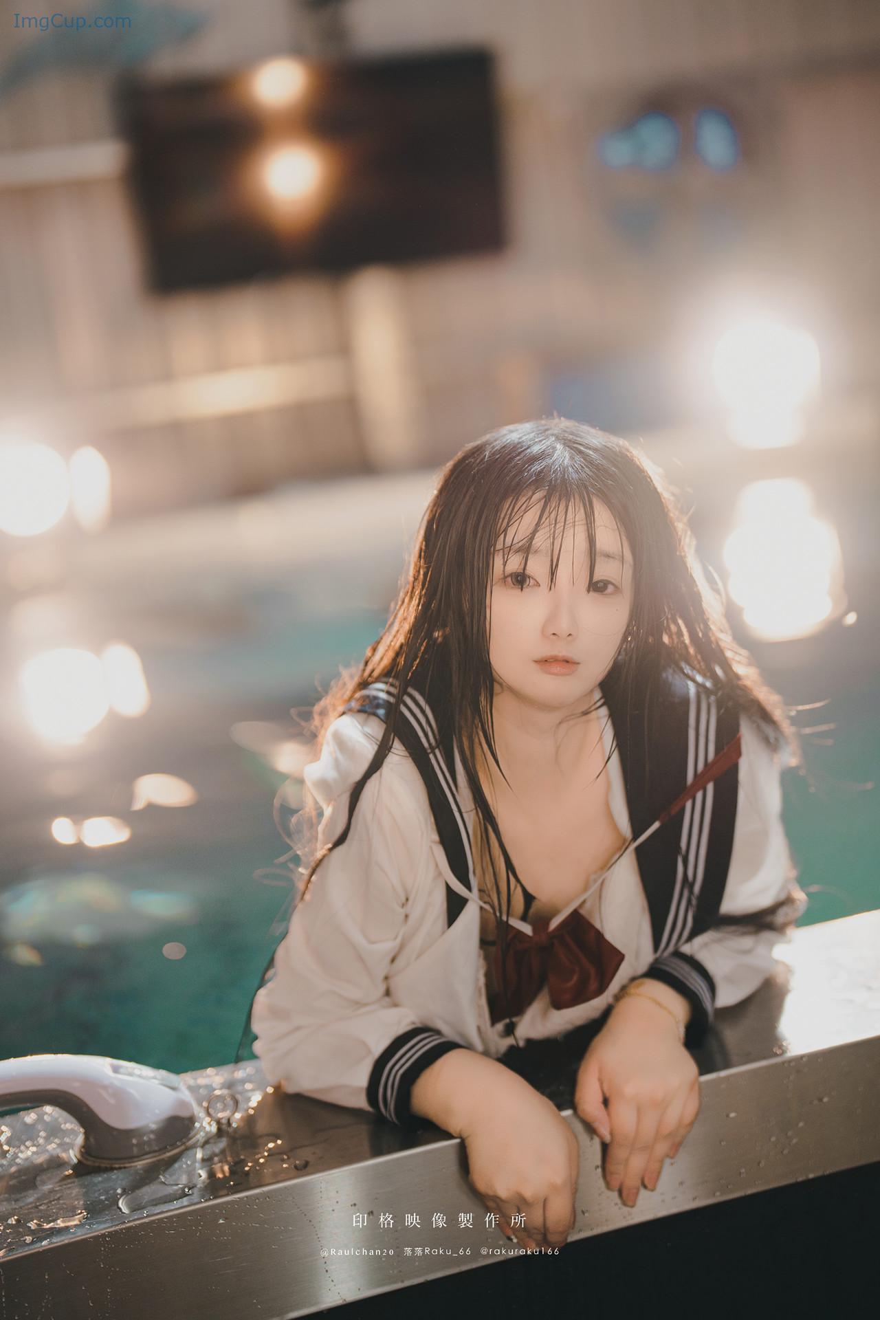 COS06A033_46.jpg COS06A033 46