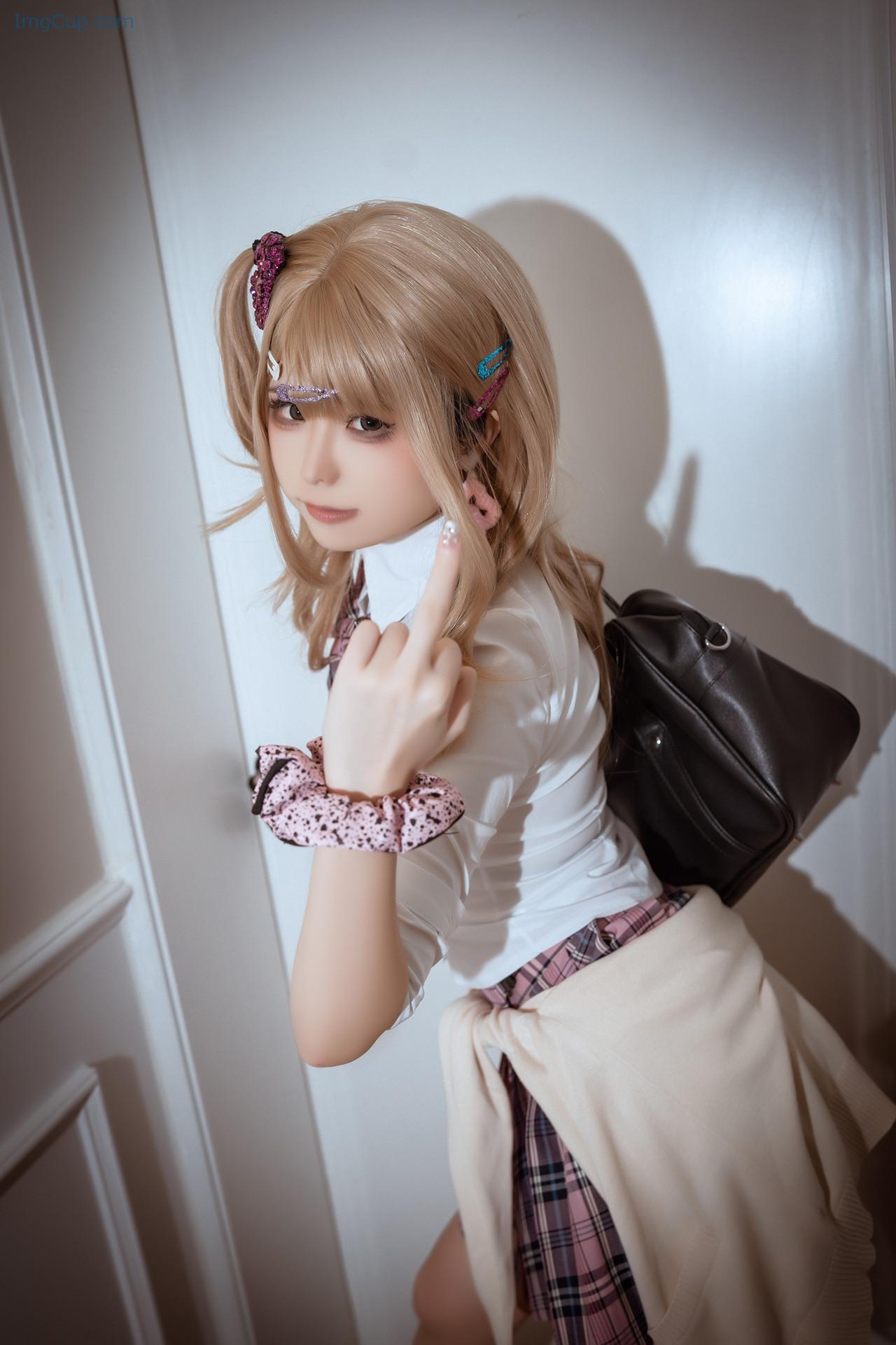 COS06A034_1.jpg COS06A034 1