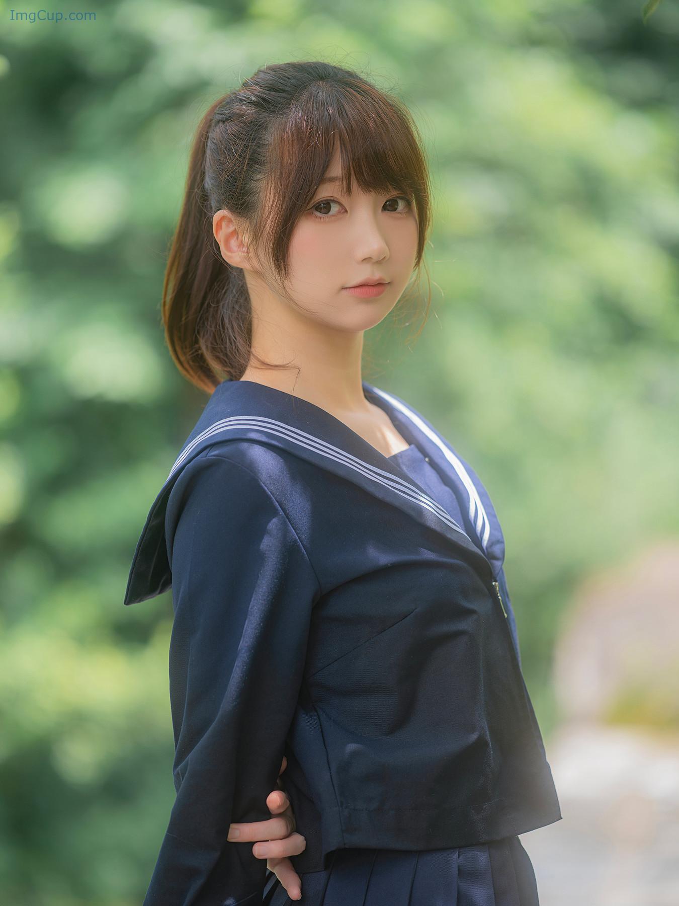 COS06A051_1.jpg COS06A051 1