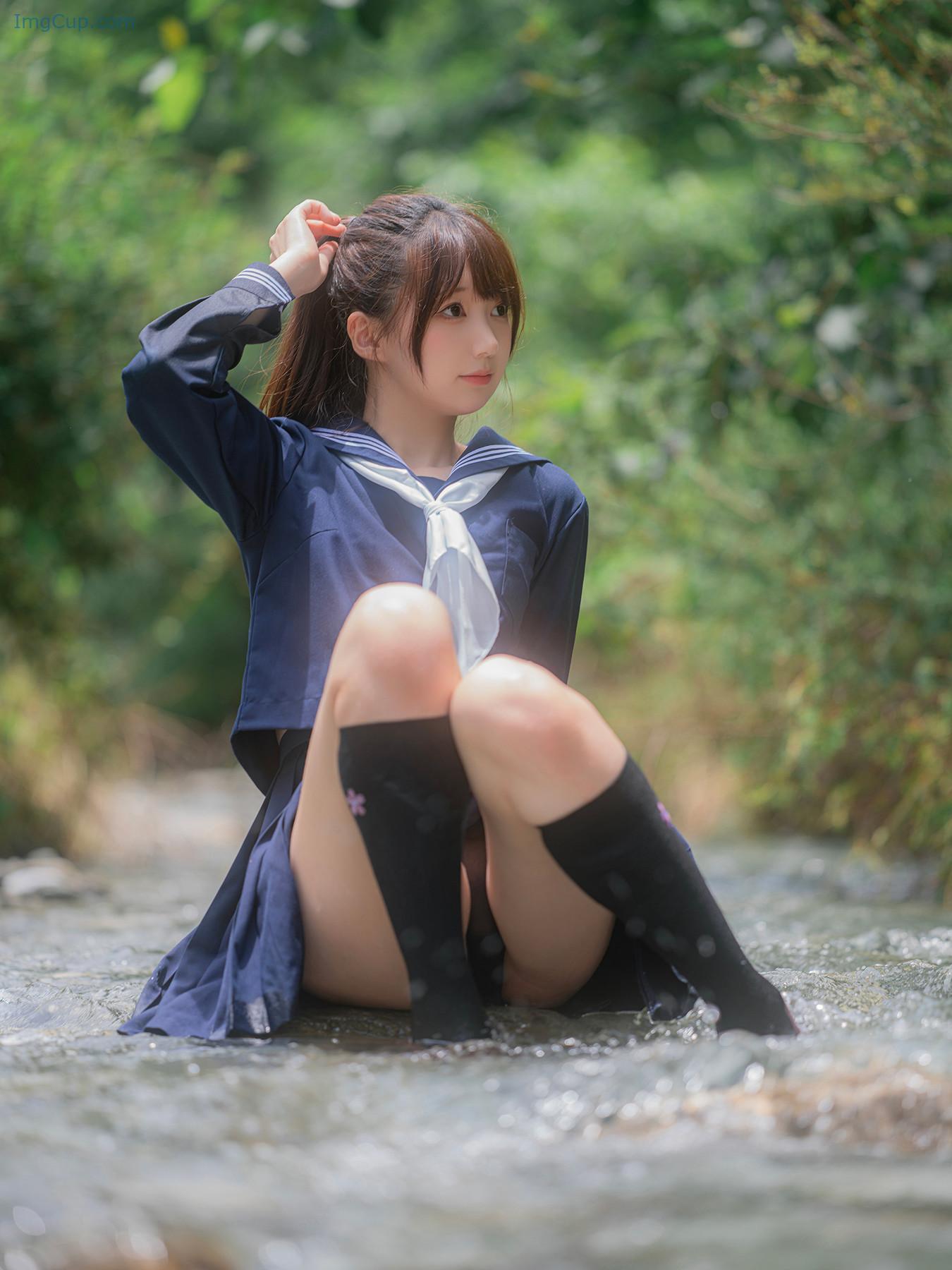 COS06A051_33.jpg COS06A051 33