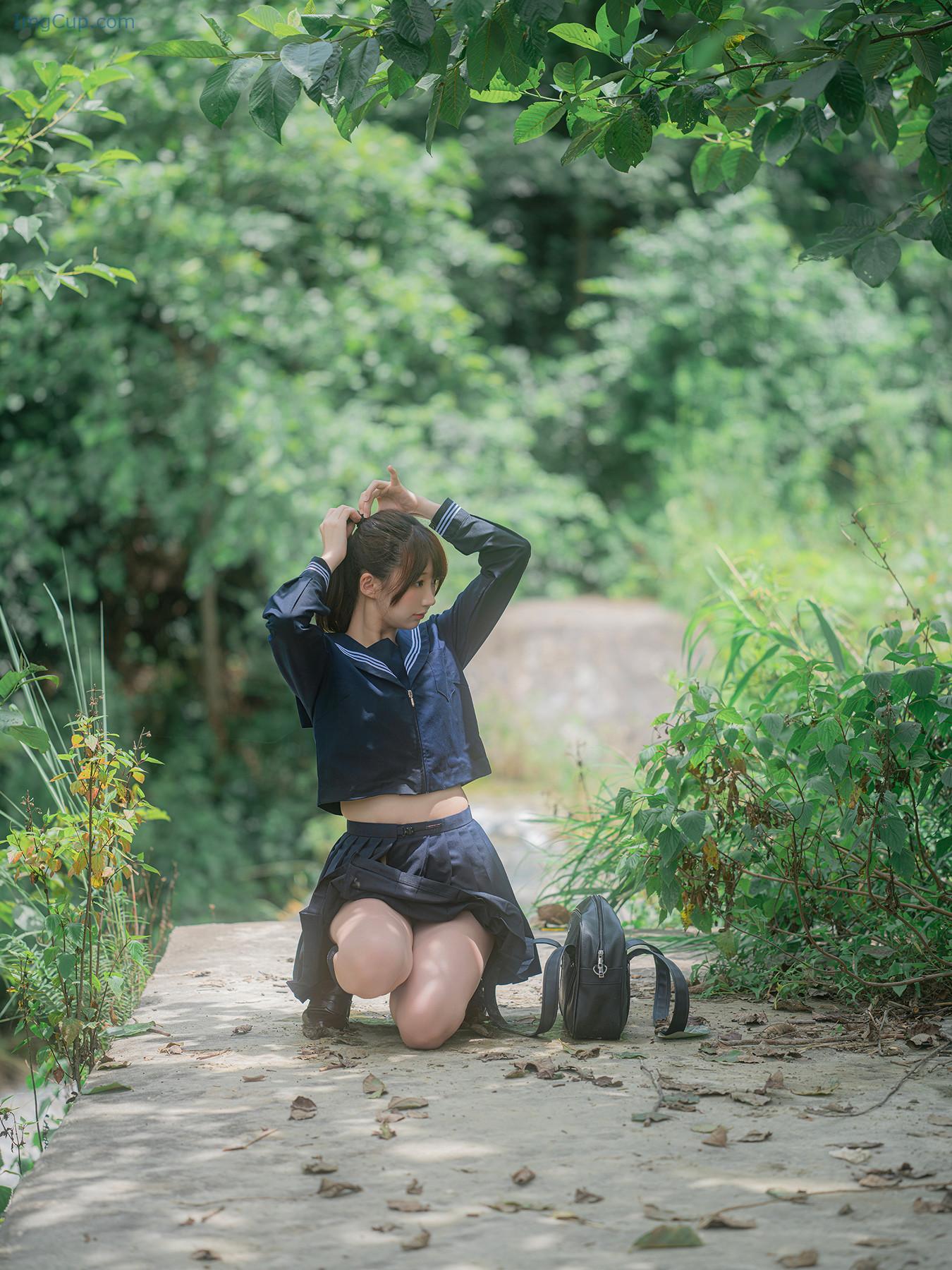 COS06A051_5.jpg COS06A051 5