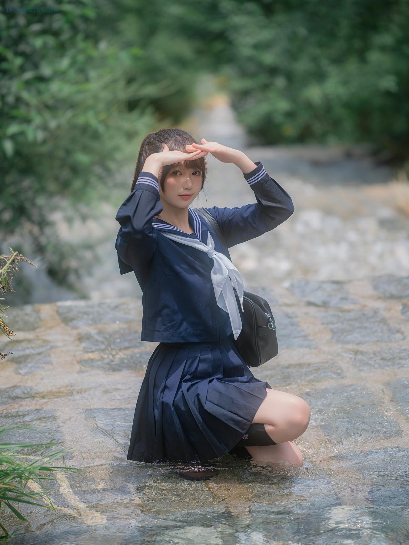 COS06A052_17.jpg COS06A052 17