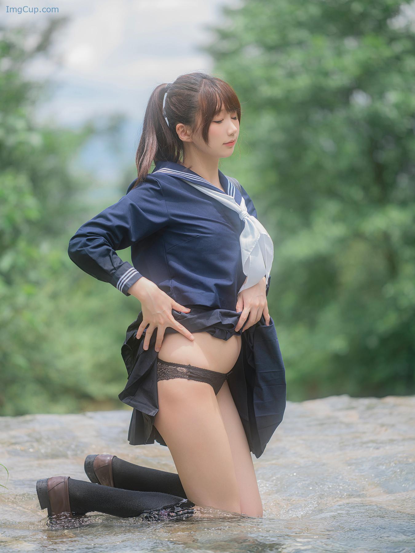 COS06A052_19.jpg COS06A052 19