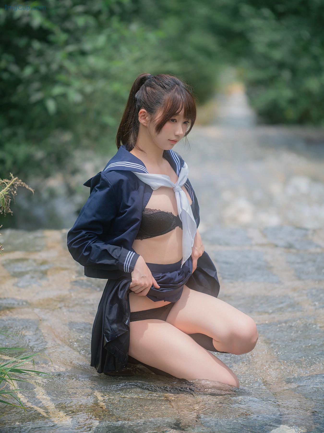 COS06A052_25.jpg COS06A052 25