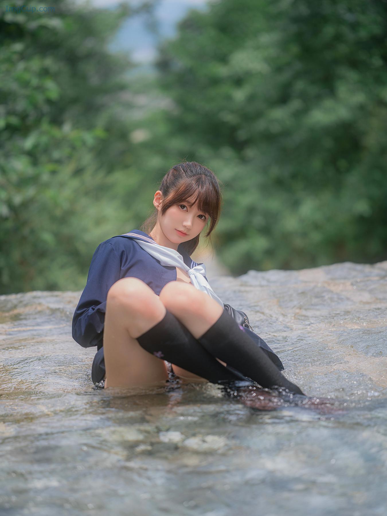 COS06A052_27.jpg COS06A052 27