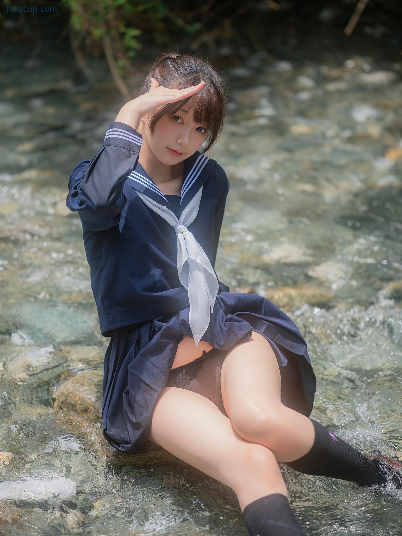 COS06A052_7.jpg COS06A052 7