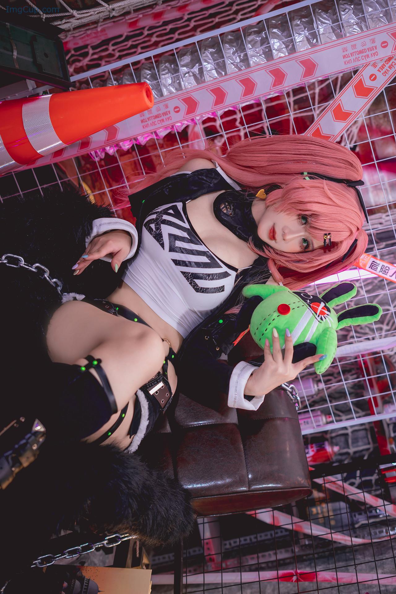 COS06A081_13.jpg COS06A081 13