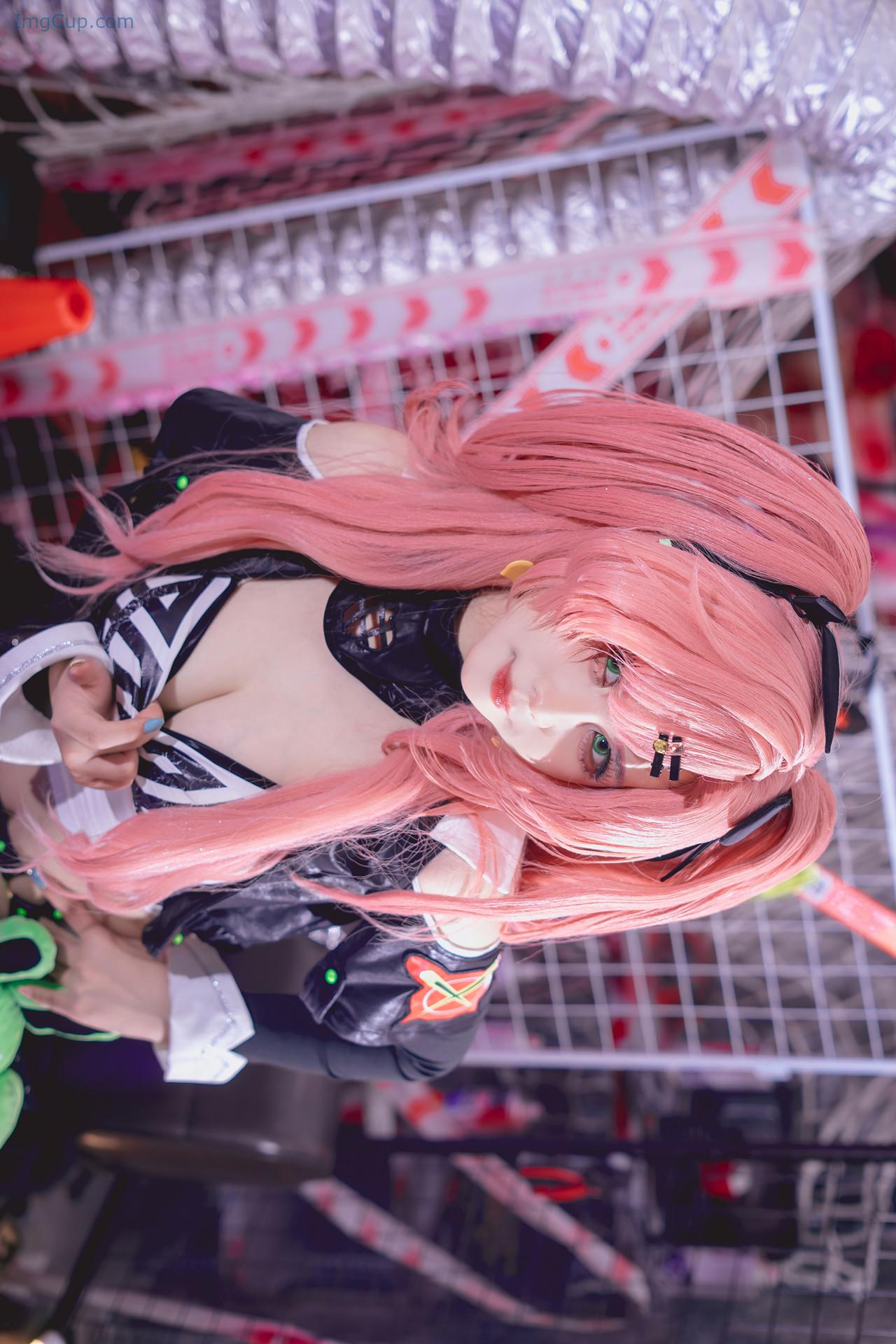 COS06A081_4.jpg COS06A081 4