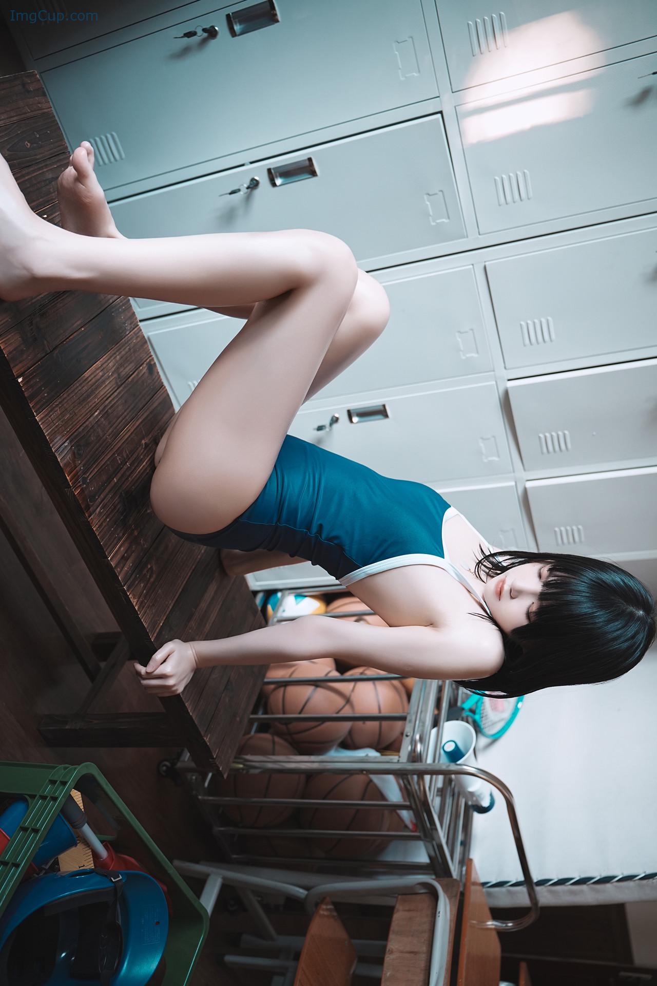 COS06C008_26.jpg COS06C008 26