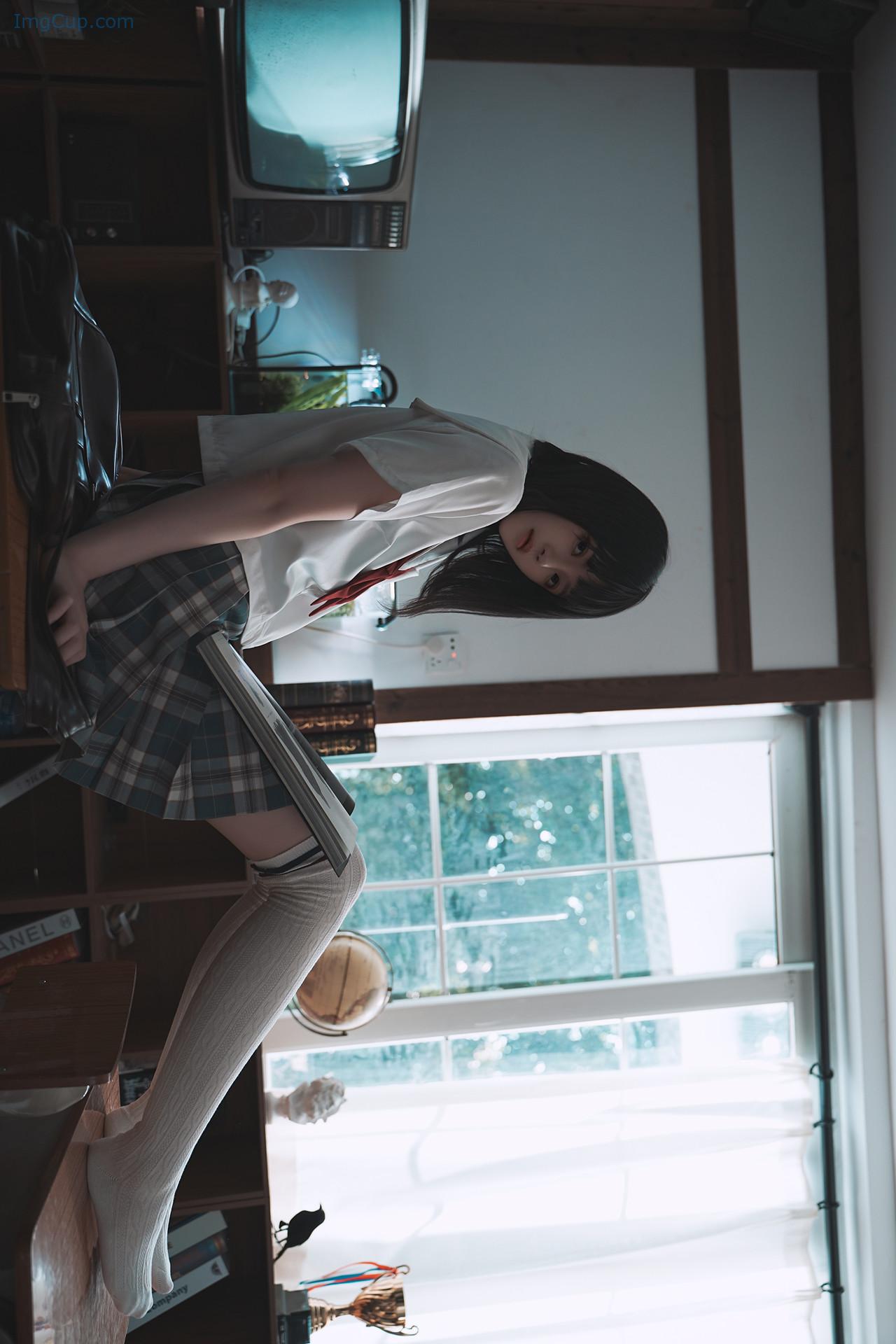 COS06C008_3.jpg COS06C008 3