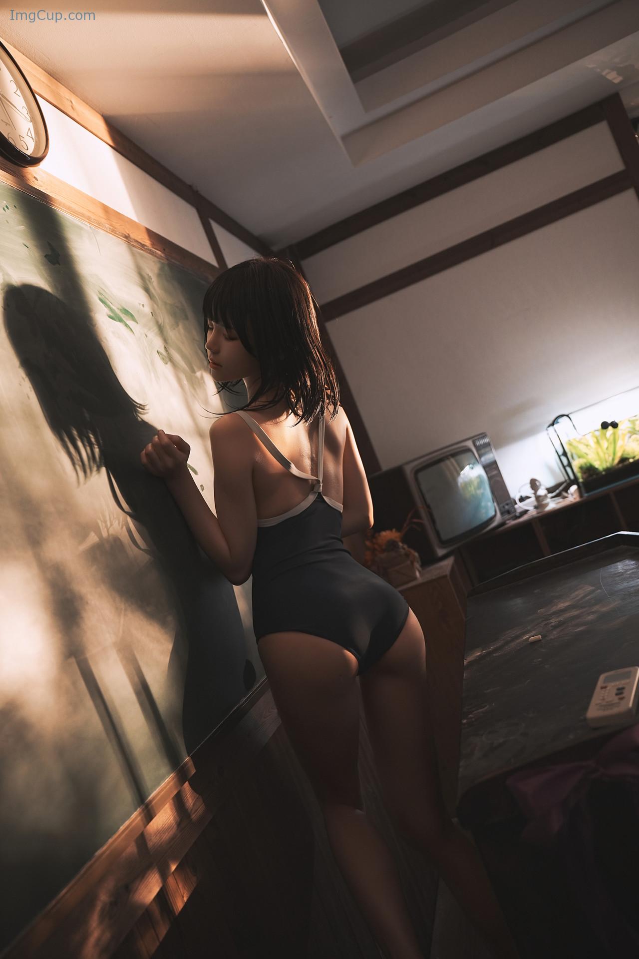 COS06C008_45.jpg COS06C008 45