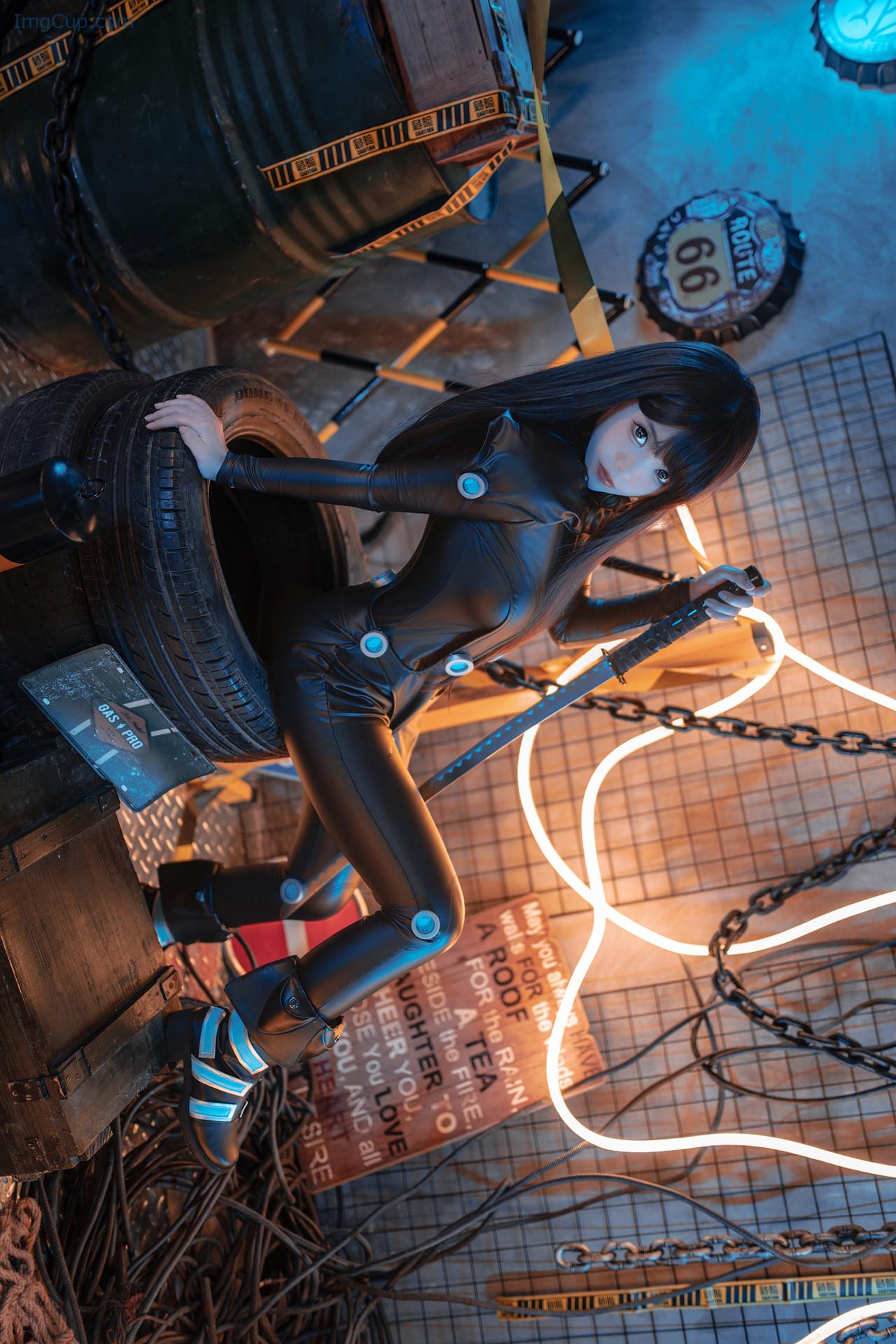 COS06C064_13.jpg COS06C064 13