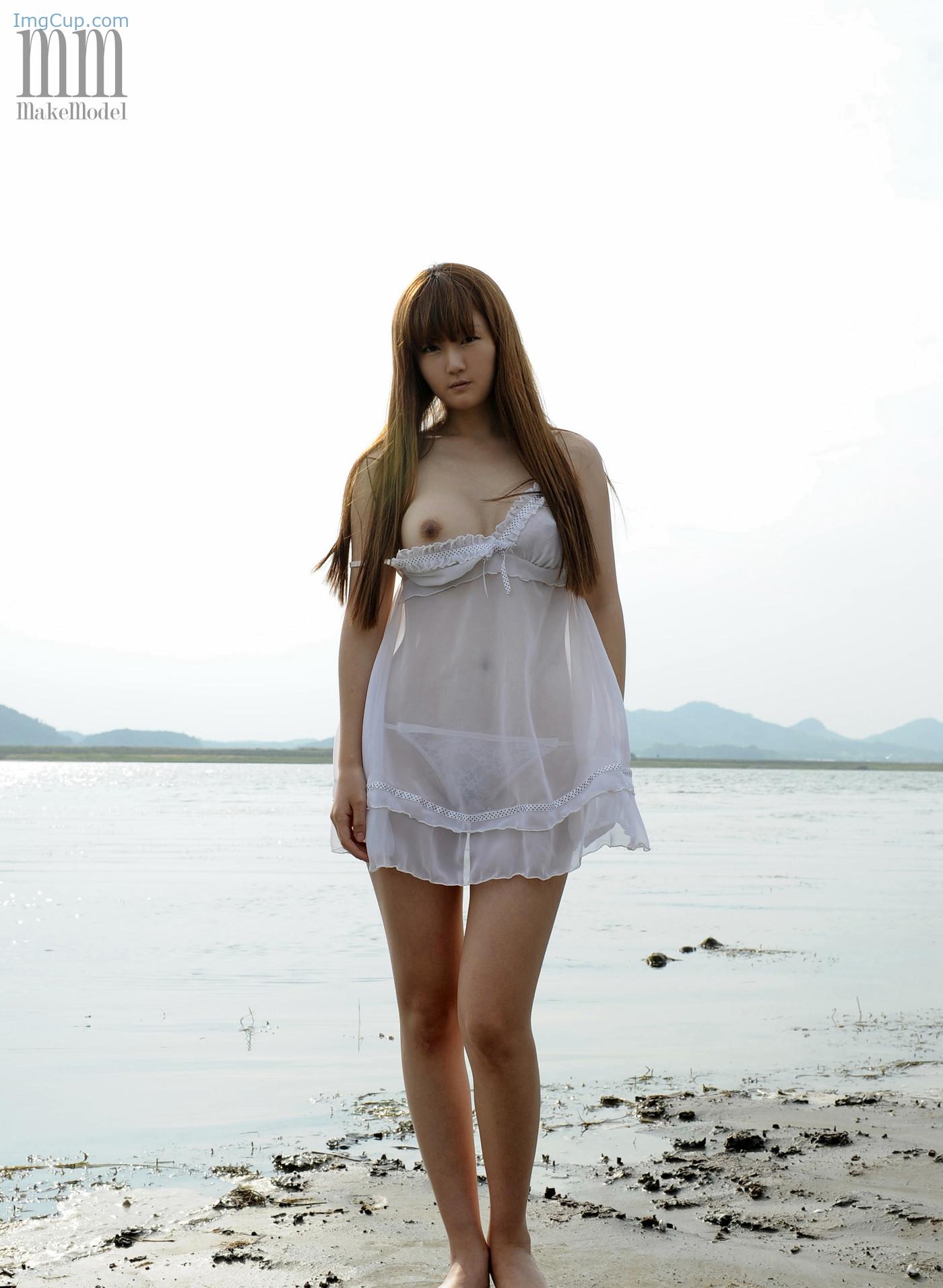 MAKEMO0508_27.jpg MAKEMO0508 27