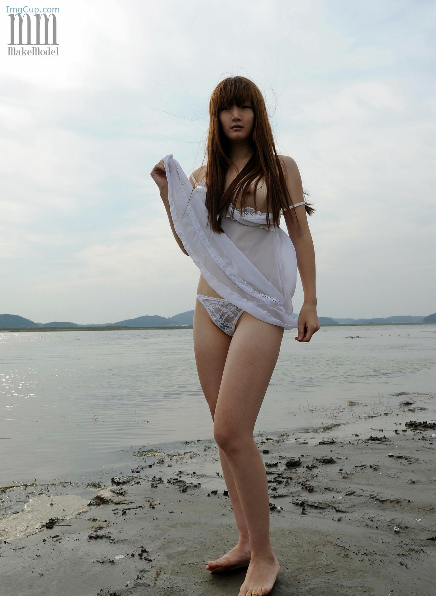 MAKEMO0508_39.jpg MAKEMO0508 39