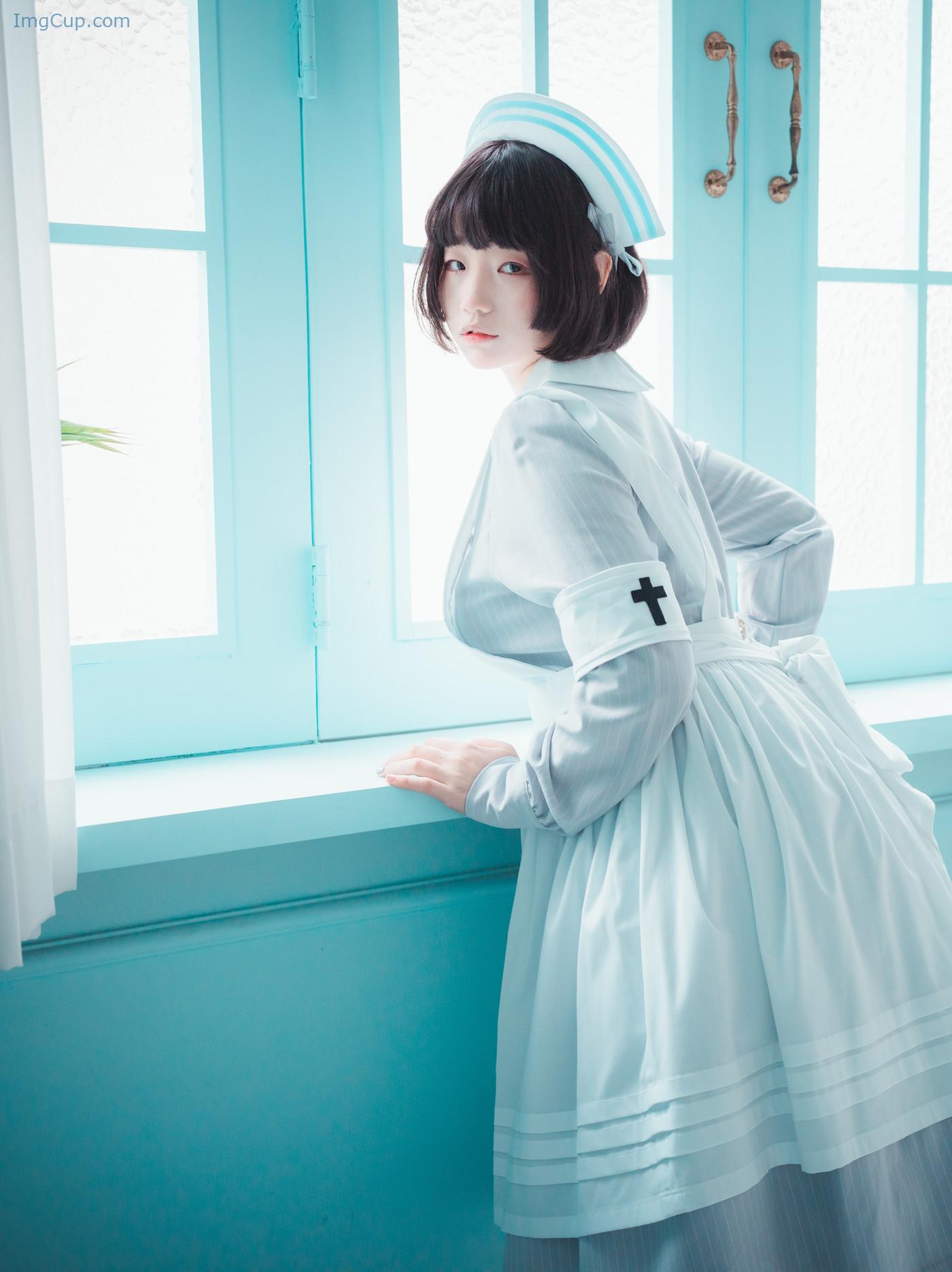 MIMMIESTH1_4.jpg MIMMIESTH1 4