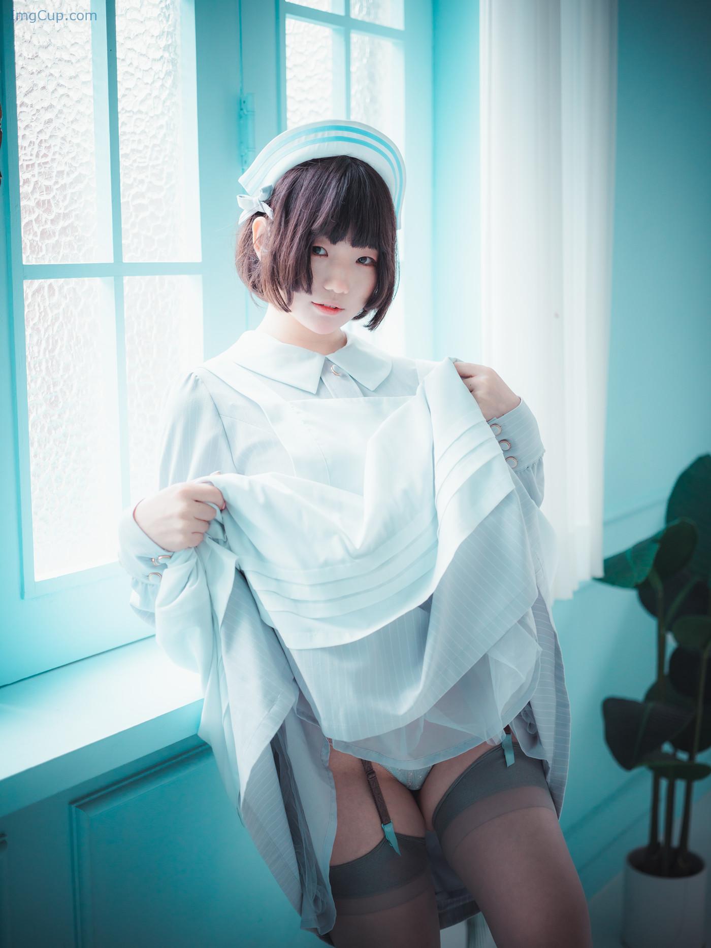 MIMMIESTH1_8.jpg MIMMIESTH1 8