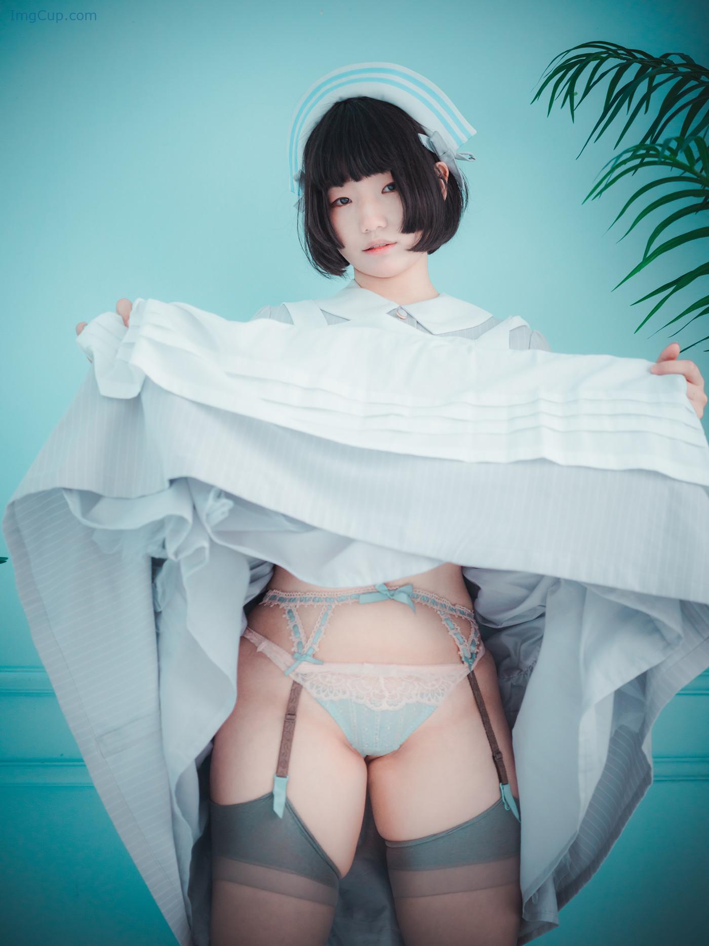 MIMMIESTH2_1.jpg MIMMIESTH2 1