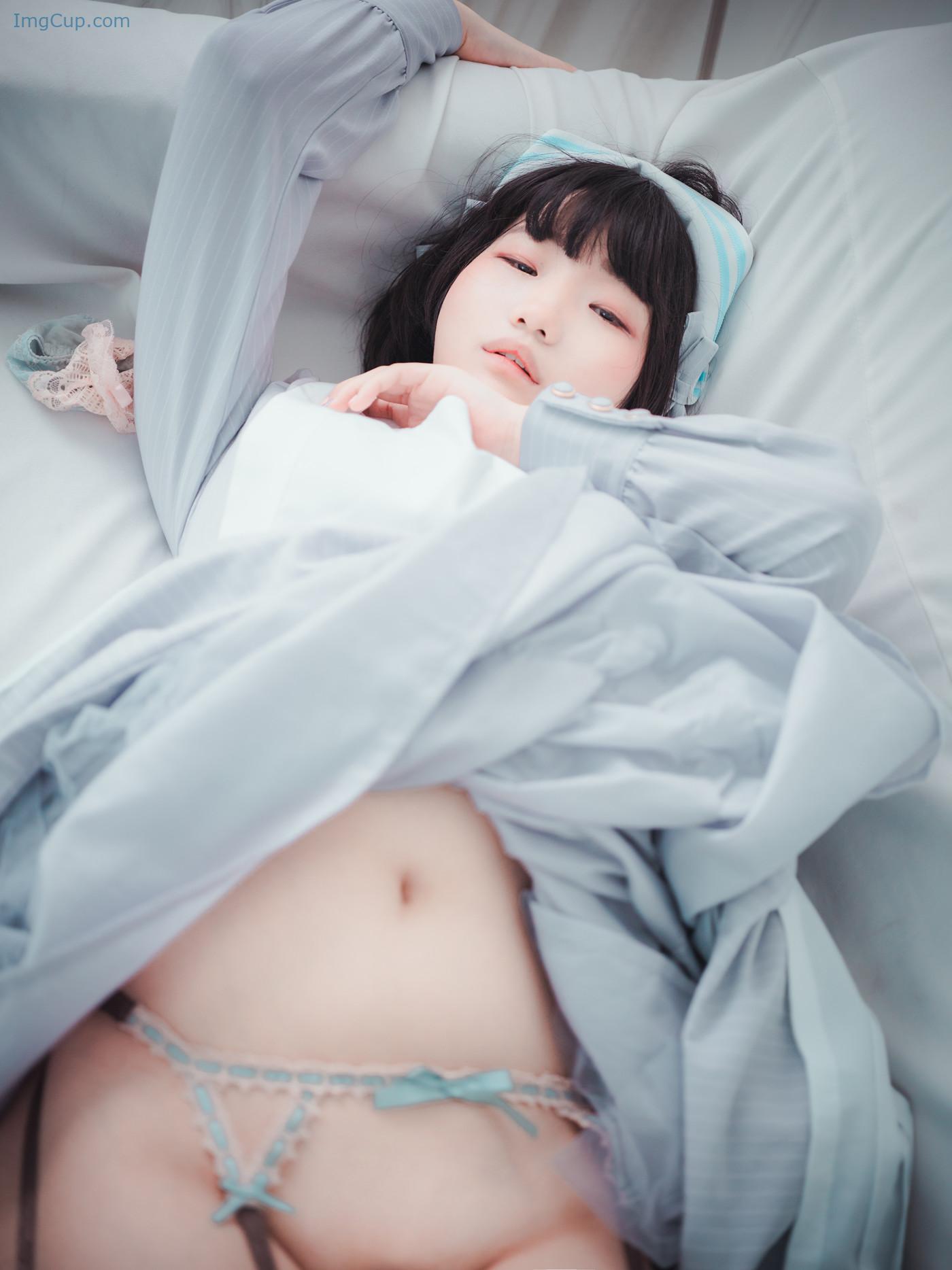 MIMMIESTH3_40.jpg MIMMIESTH3 40