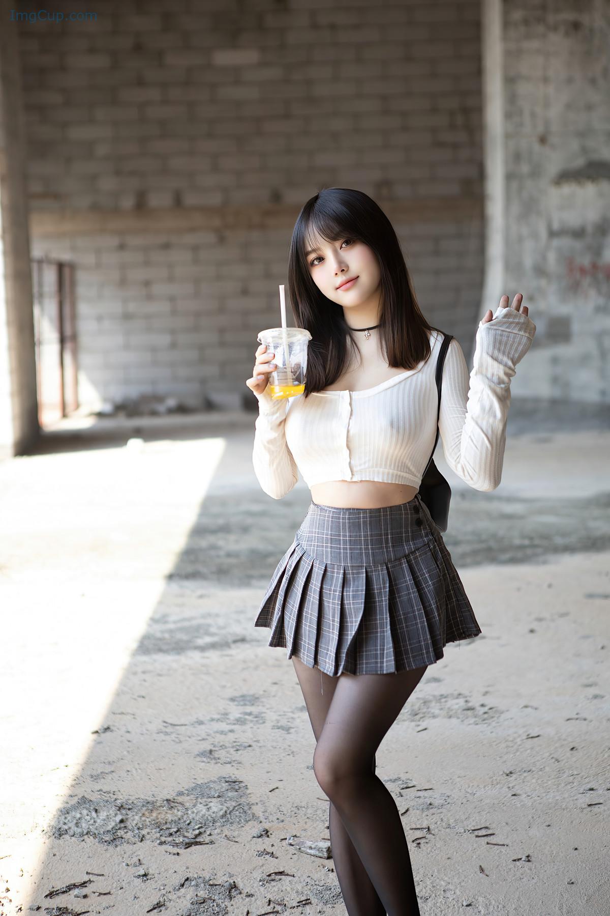 REN06A077_2.jpg REN06A077 2