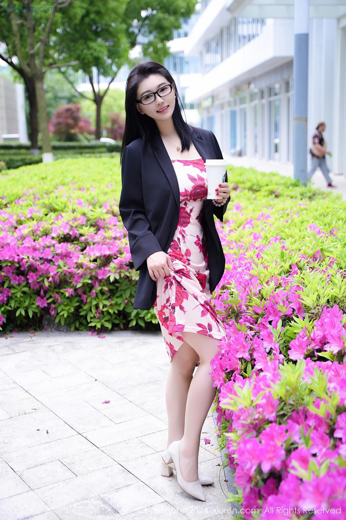 REN06R043_2.jpg REN06R043 2