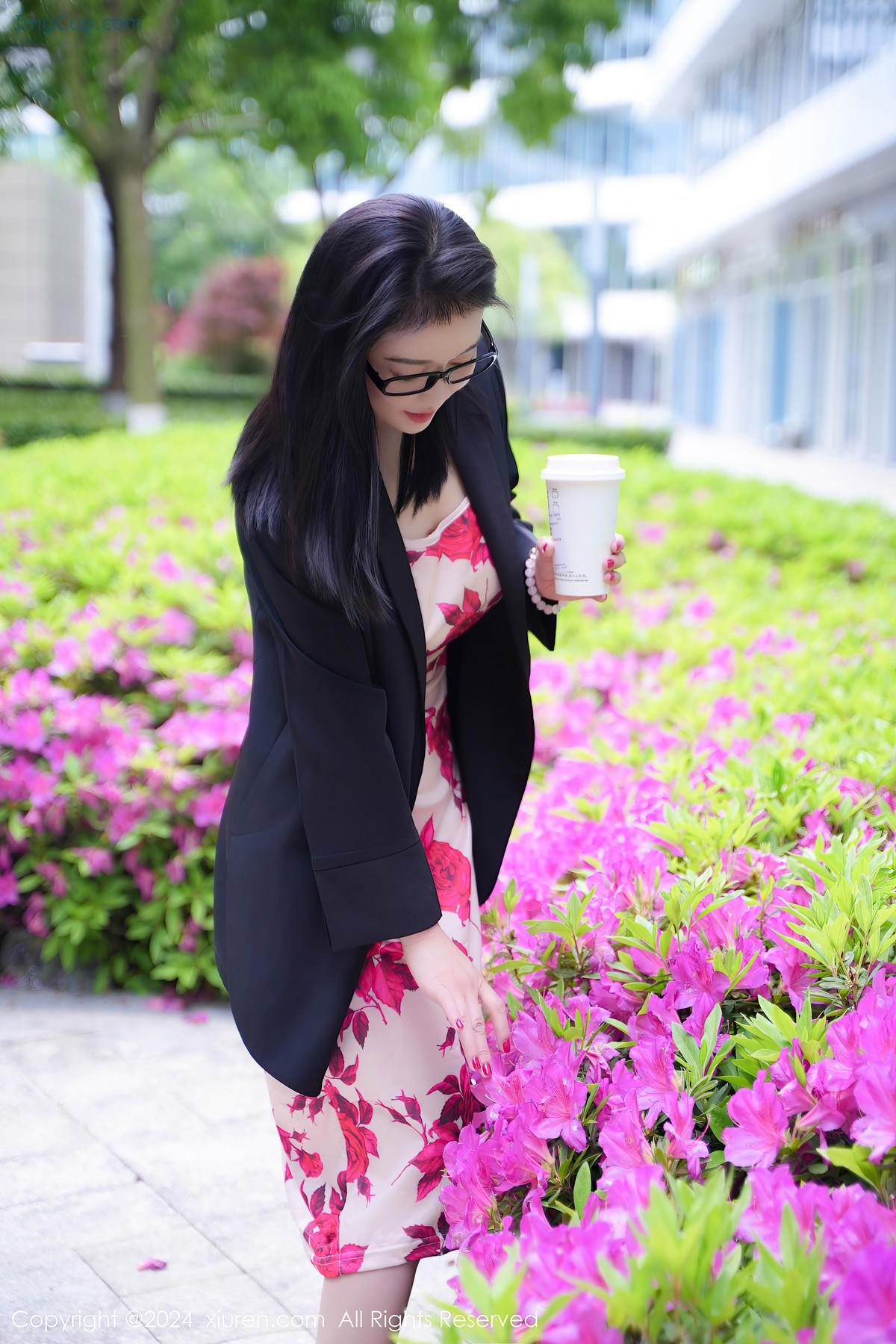 REN06R043_7.jpg REN06R043 7