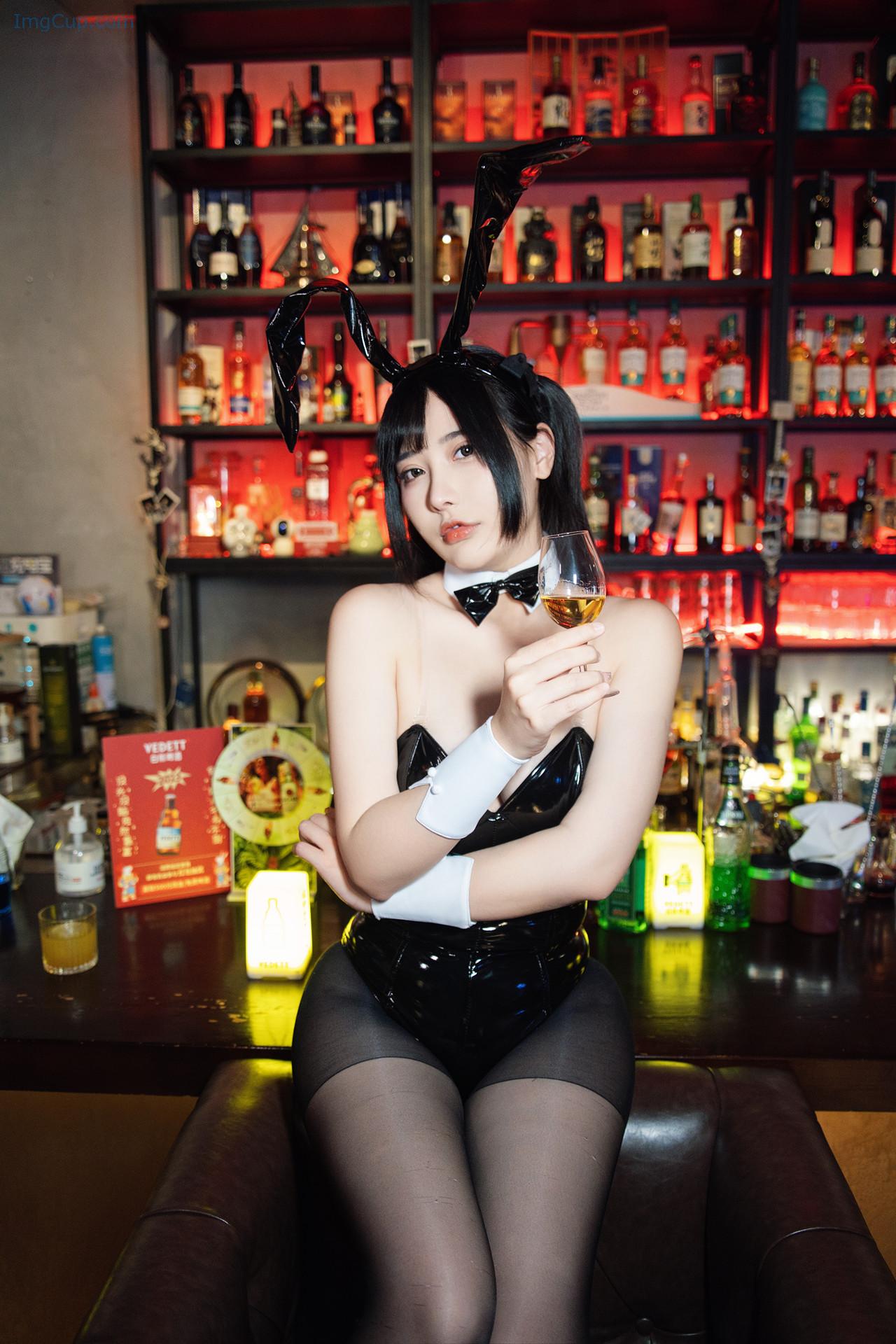 COS07A002_24.jpg COS07A002 24