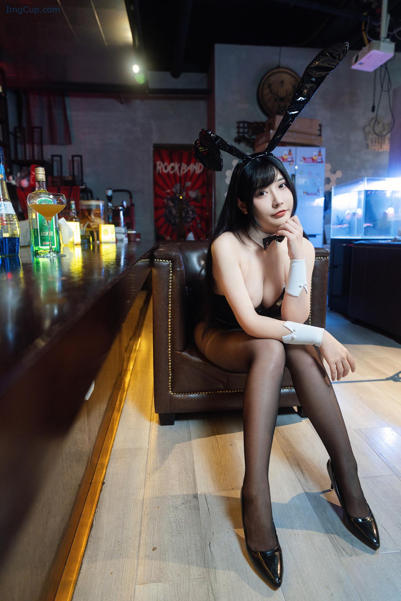 COS07A002_48.jpg COS07A002 48