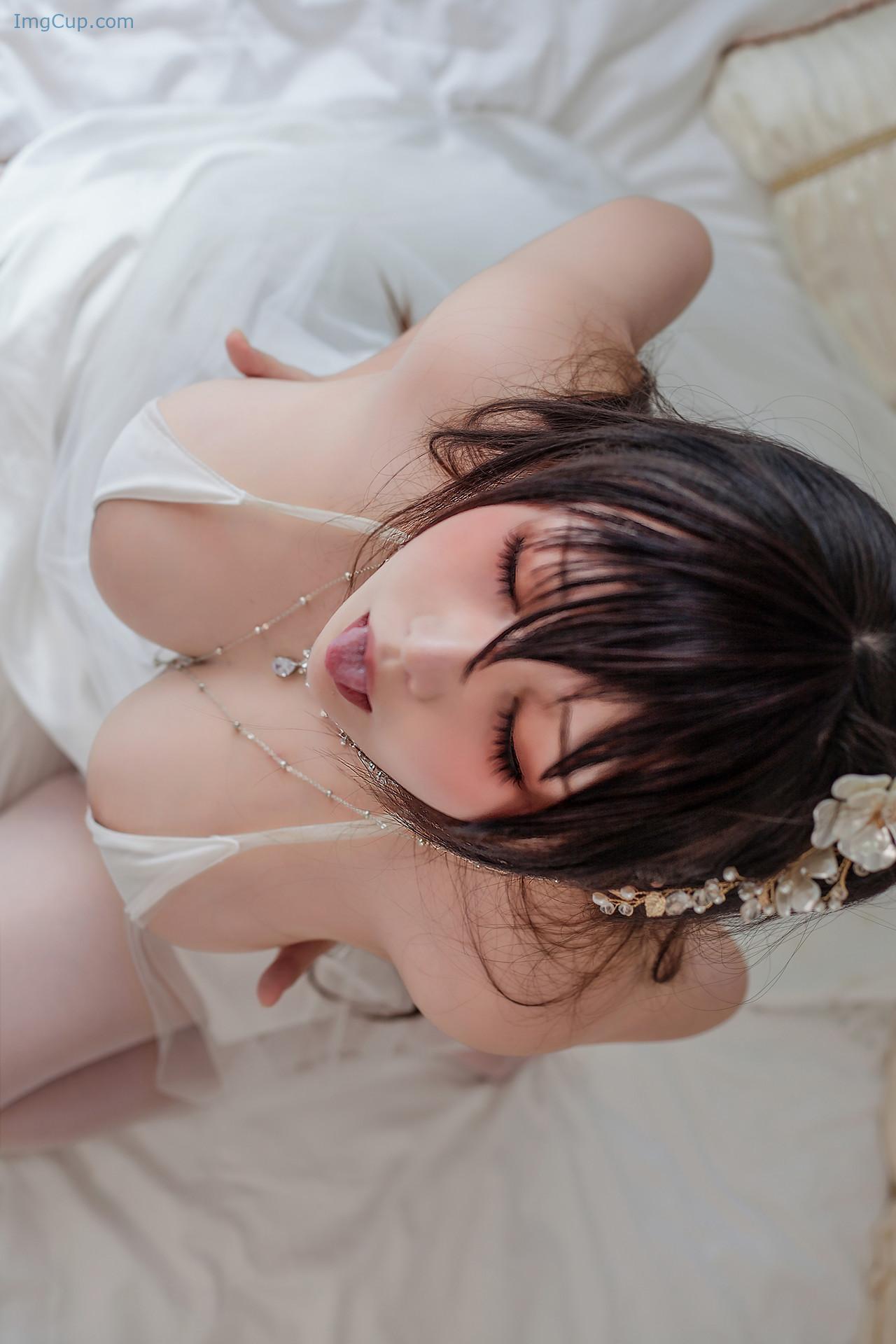 COS07A072_44.jpg COS07A072 44