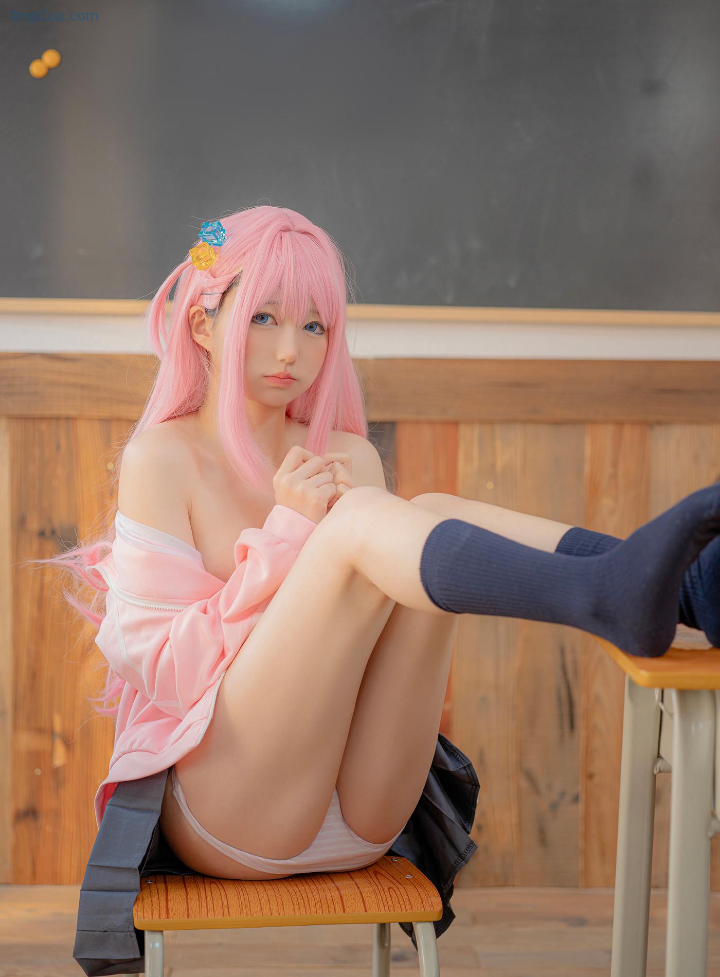 COS07A074_21.jpg COS07A074 21