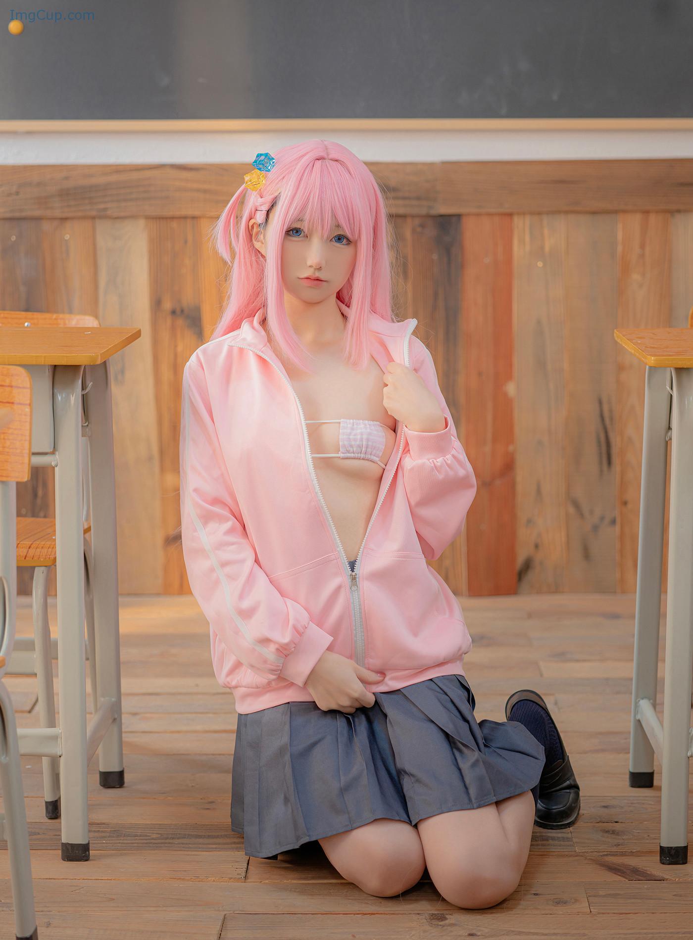 COS07A074_6.jpg COS07A074 6